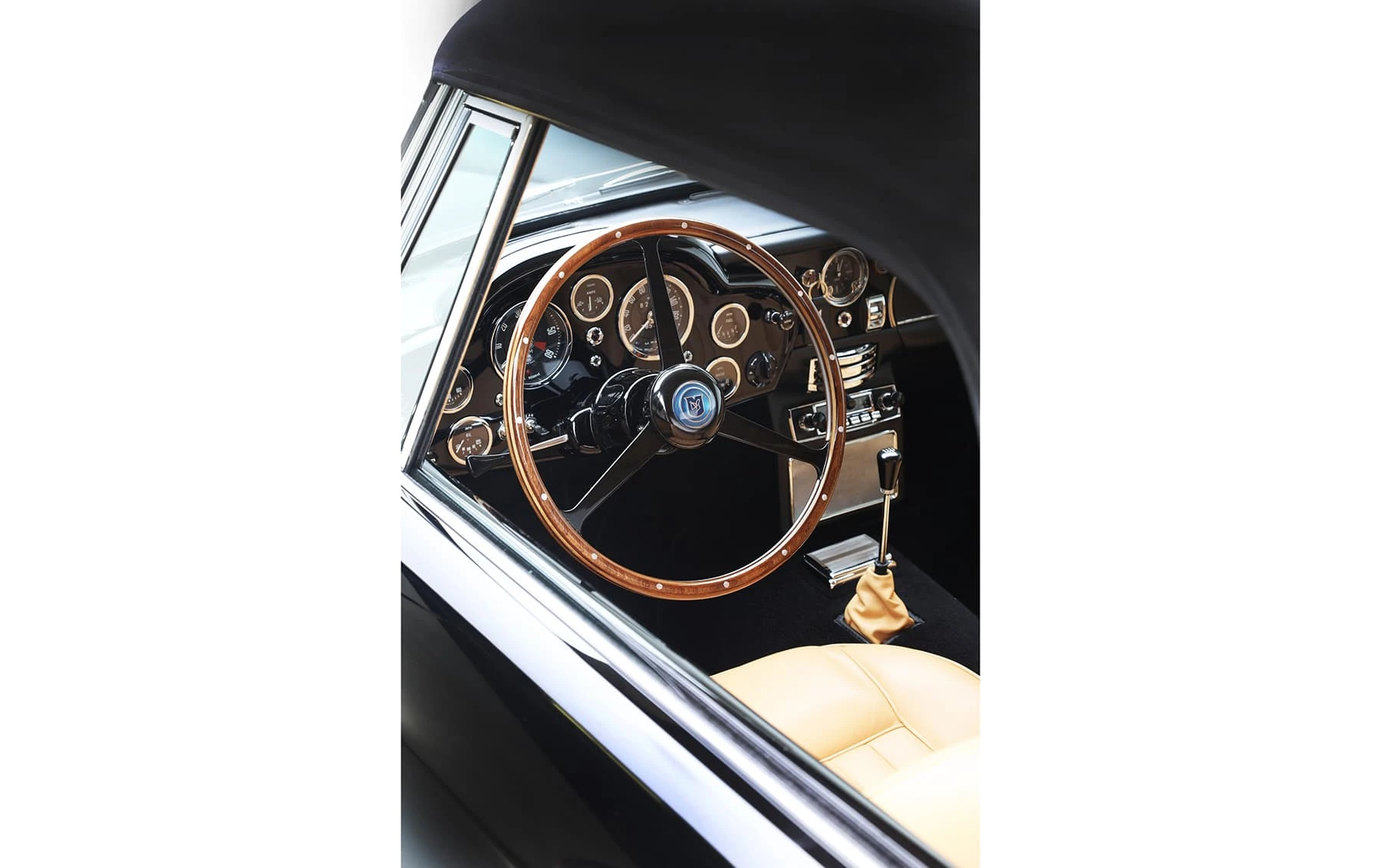 Aston Martin DB5 Convertible 1965 18