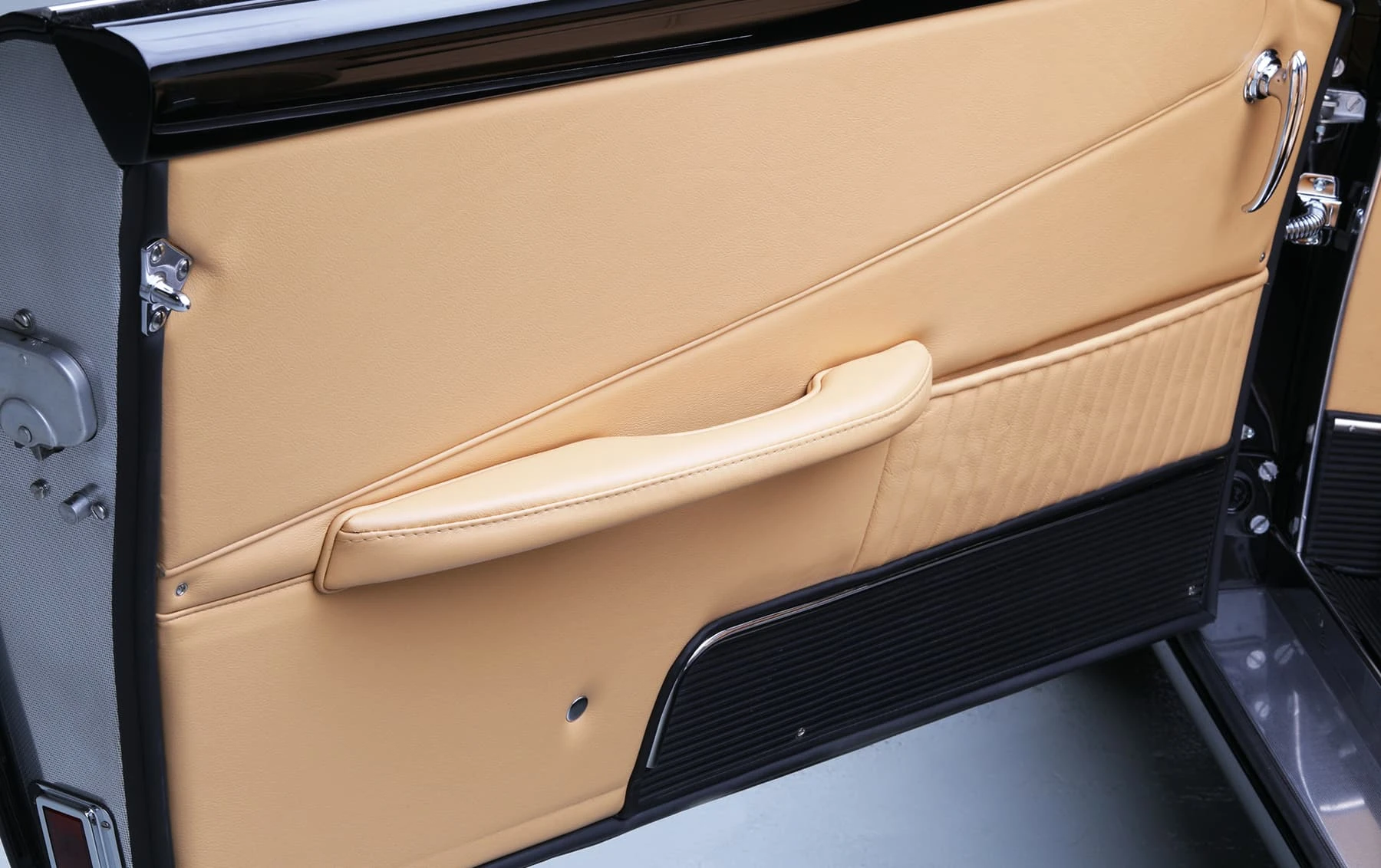 Aston Martin DB5 Convertible 1965 19