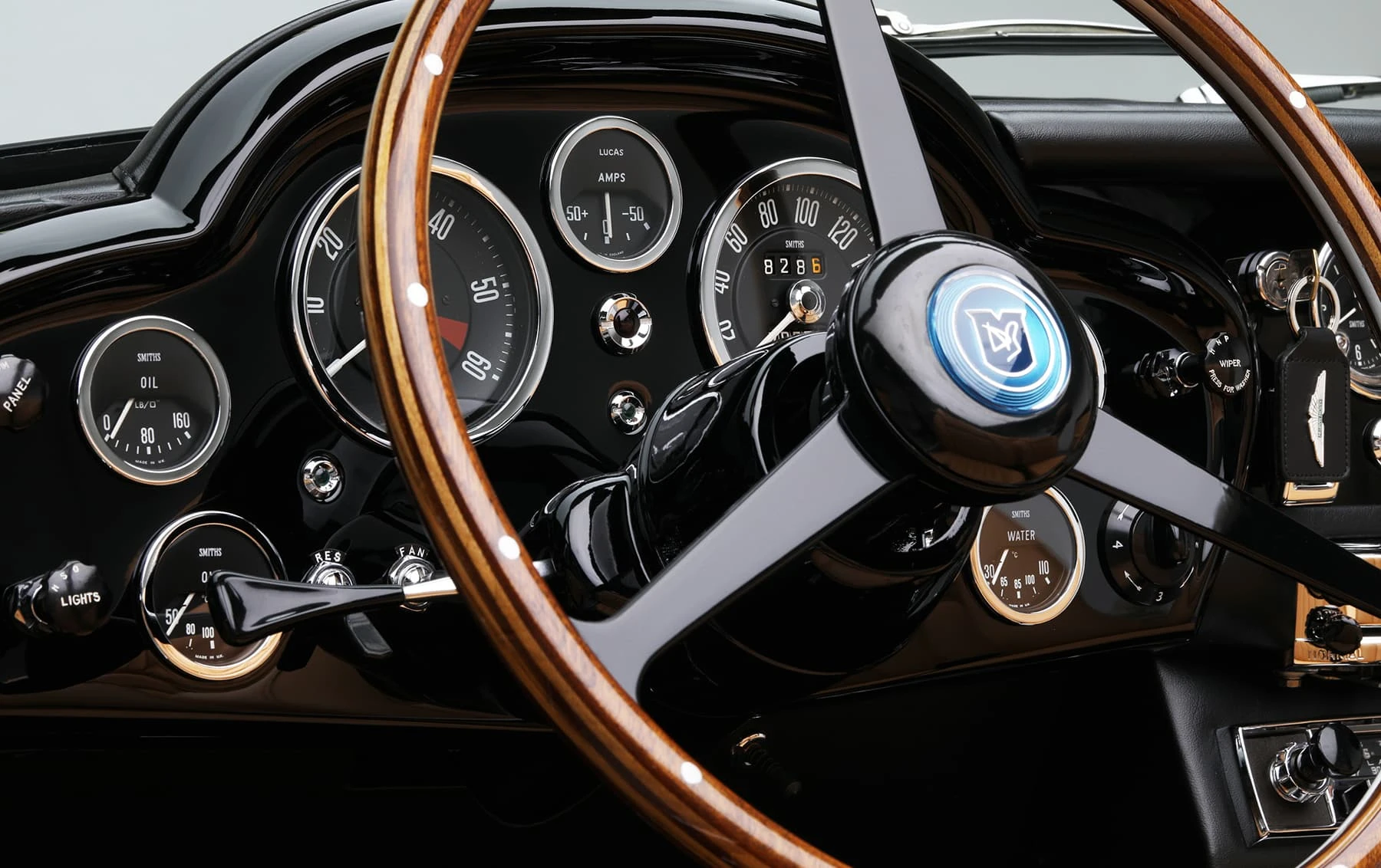 Aston Martin DB5 Convertible 1965 21