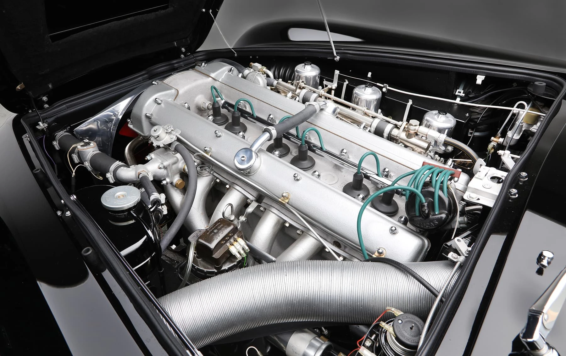 Aston Martin DB5 Convertible 1965 37