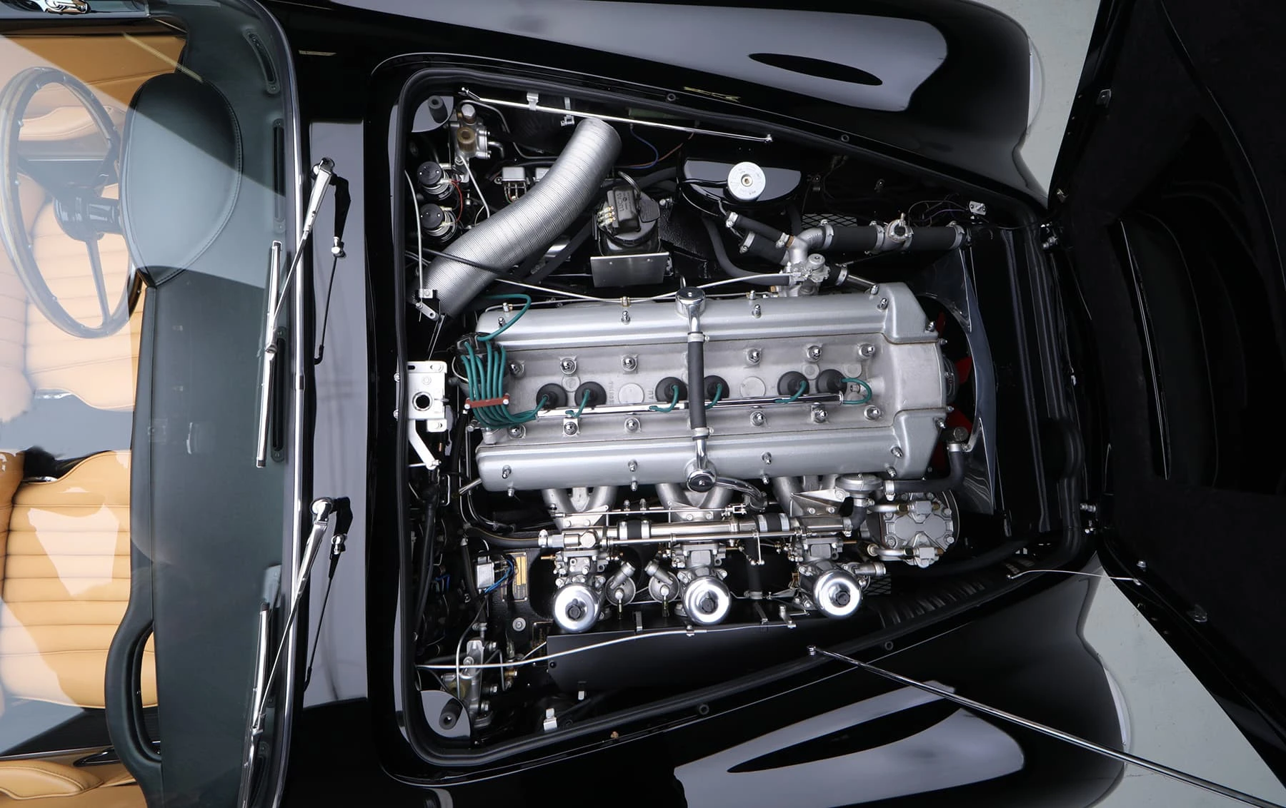 Aston Martin DB5 Convertible 1965 39