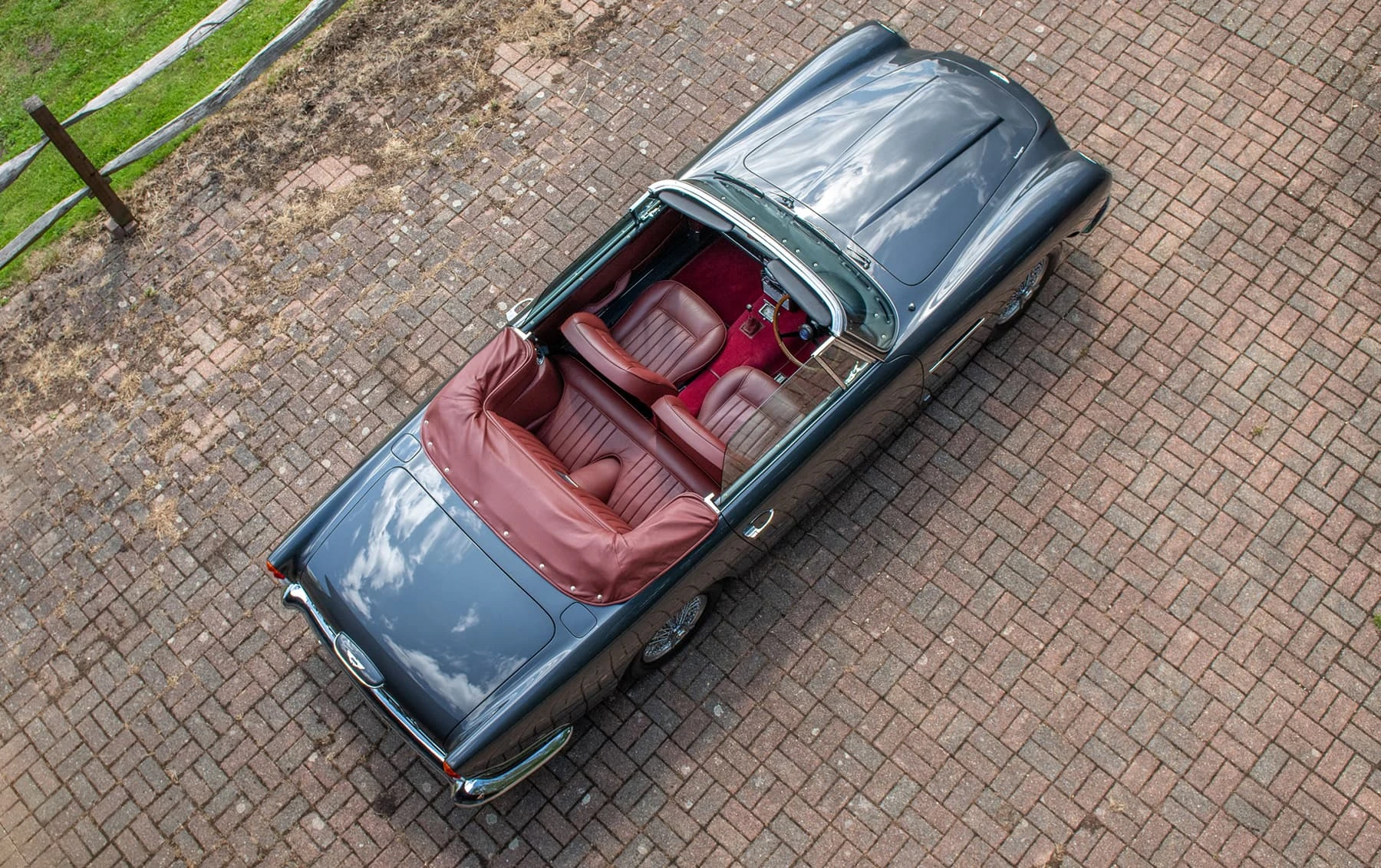 Aston Martin DB5 Convertible (Touring) - 1965 17