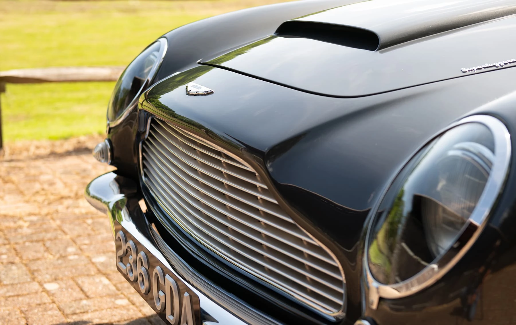 Aston Martin DB5 Convertible (Touring) - 1965 18