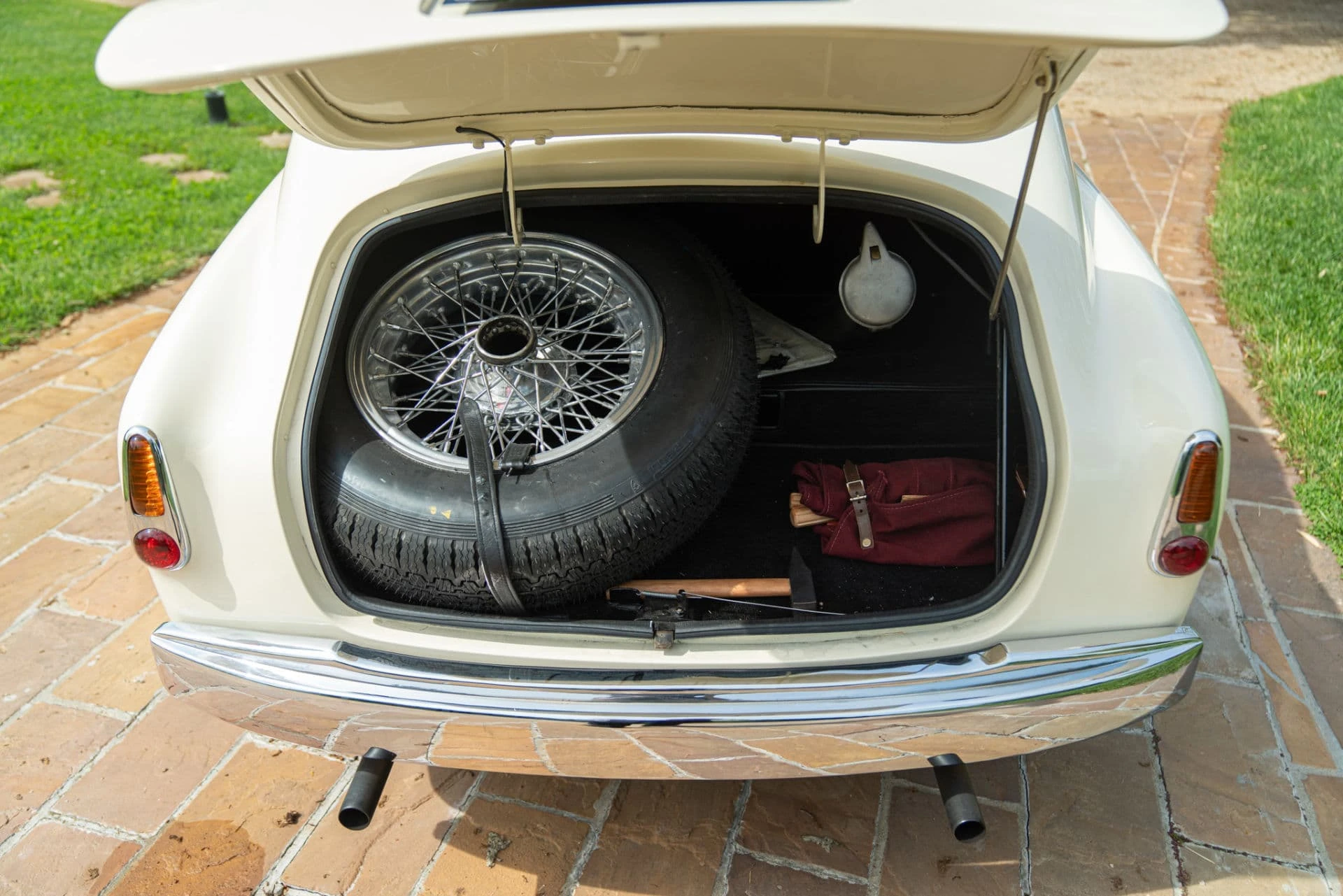 Ferrari 195 Inter Coupé Ghia 1951 55