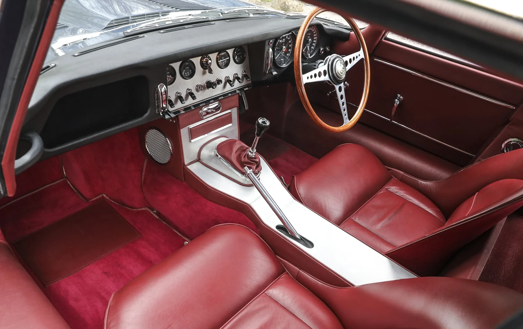 Jaguar E-Type Series I 1961 22