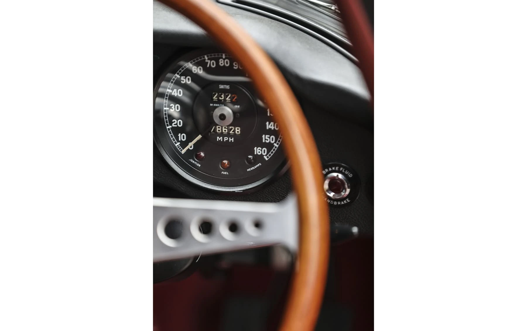 Jaguar E-Type Series I 1961 24