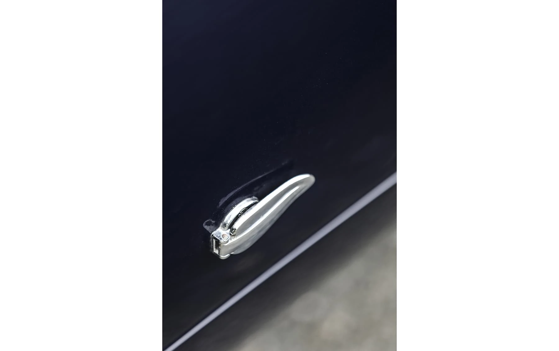 Jaguar E-Type Series I 3.8-Litre Roadster (1961) 22