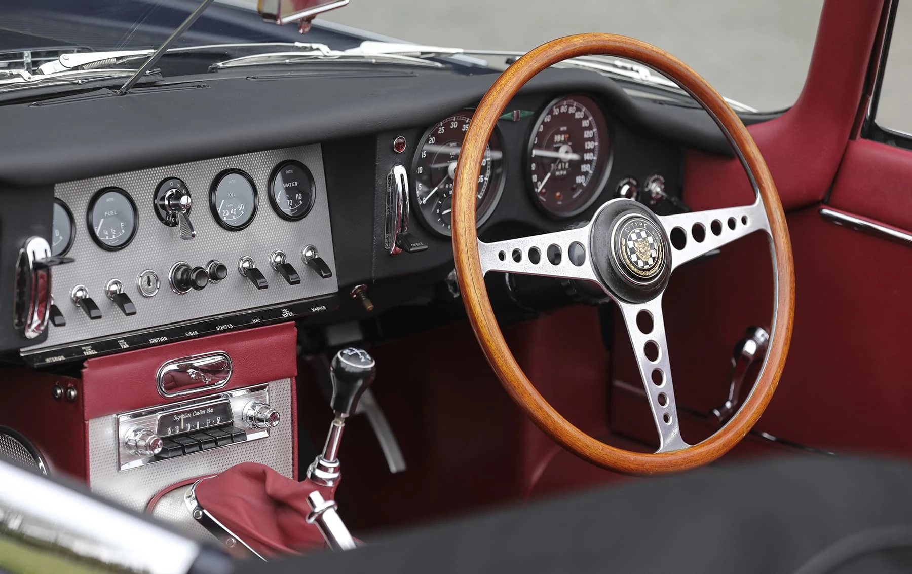 Jaguar E-Type Series I 3.8-Litre Roadster (1961) 28