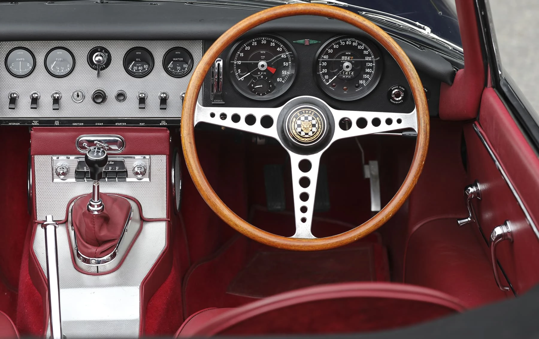 Jaguar E-Type Series I 3.8-Litre Roadster (1961) 30