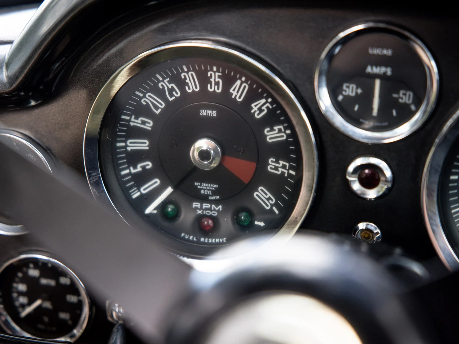 Aston Martin DB6 Vantage 1966 10