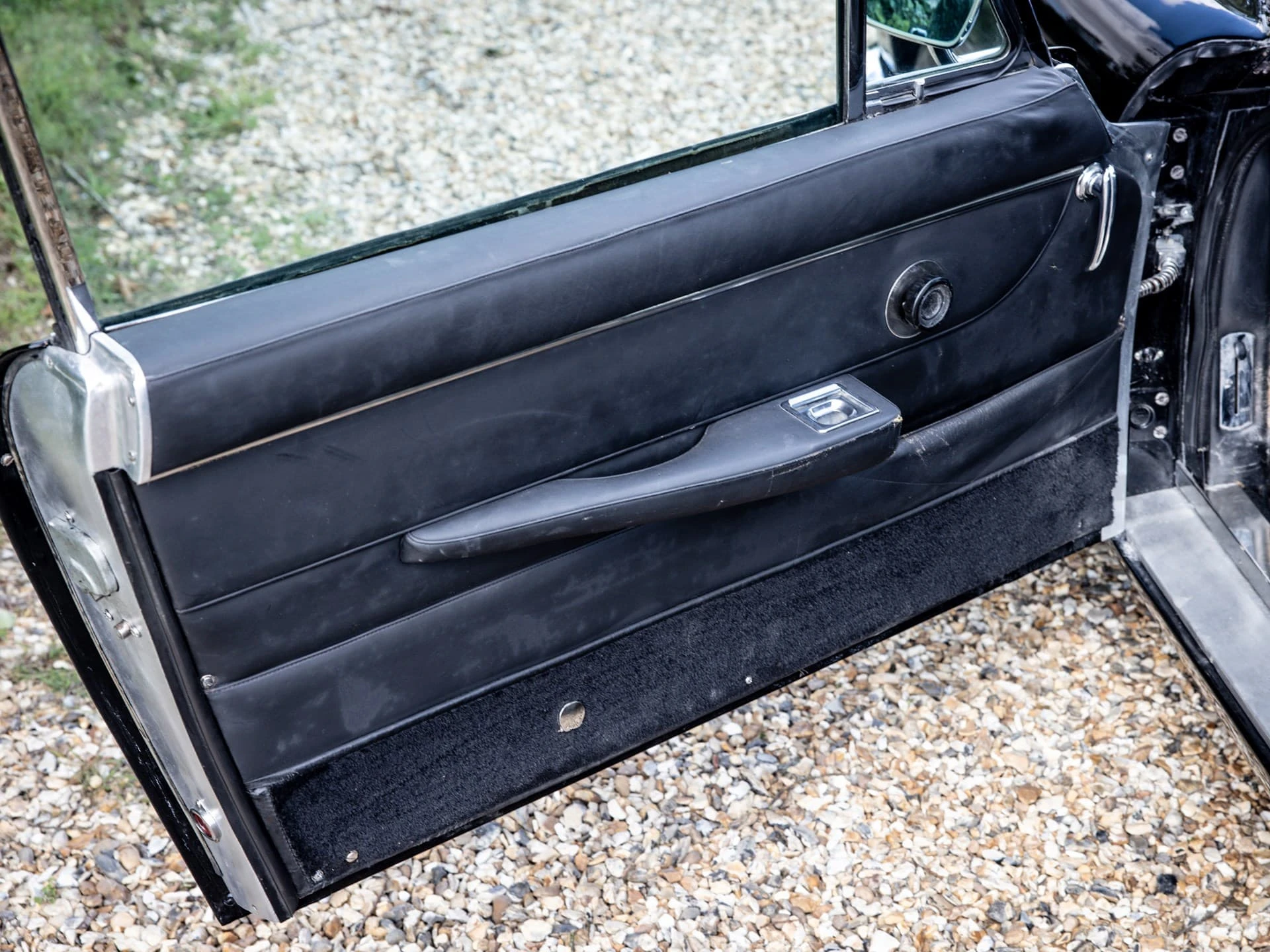 Aston Martin DB6 Vantage 1966 18