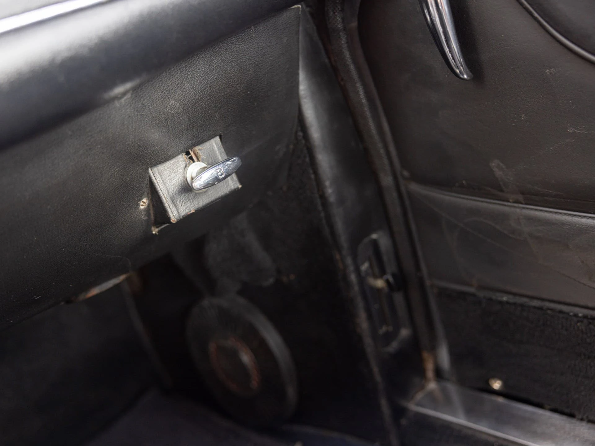 Aston Martin DB6 Vantage 1966 19