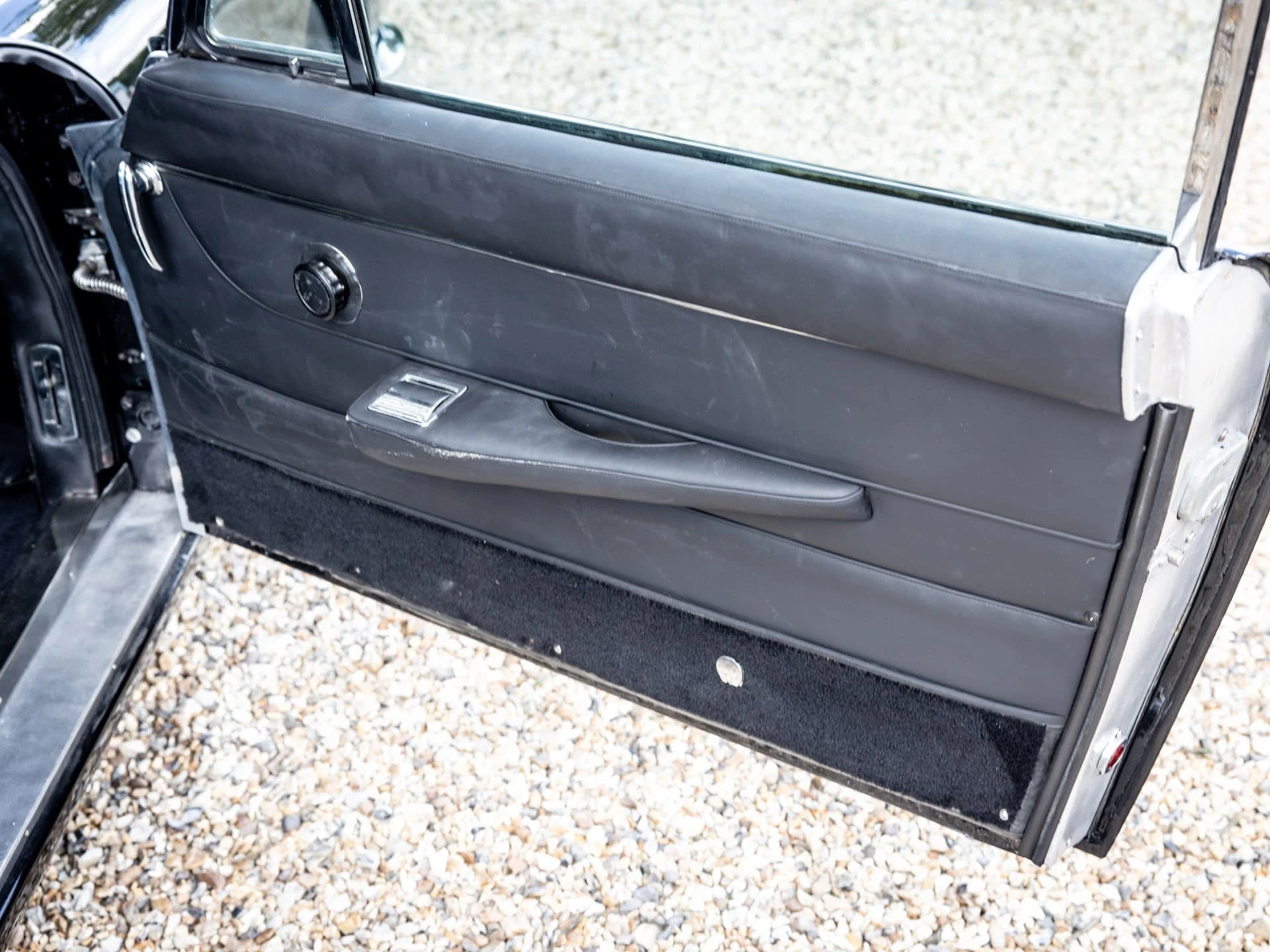 Aston Martin DB6 Vantage 1966 22