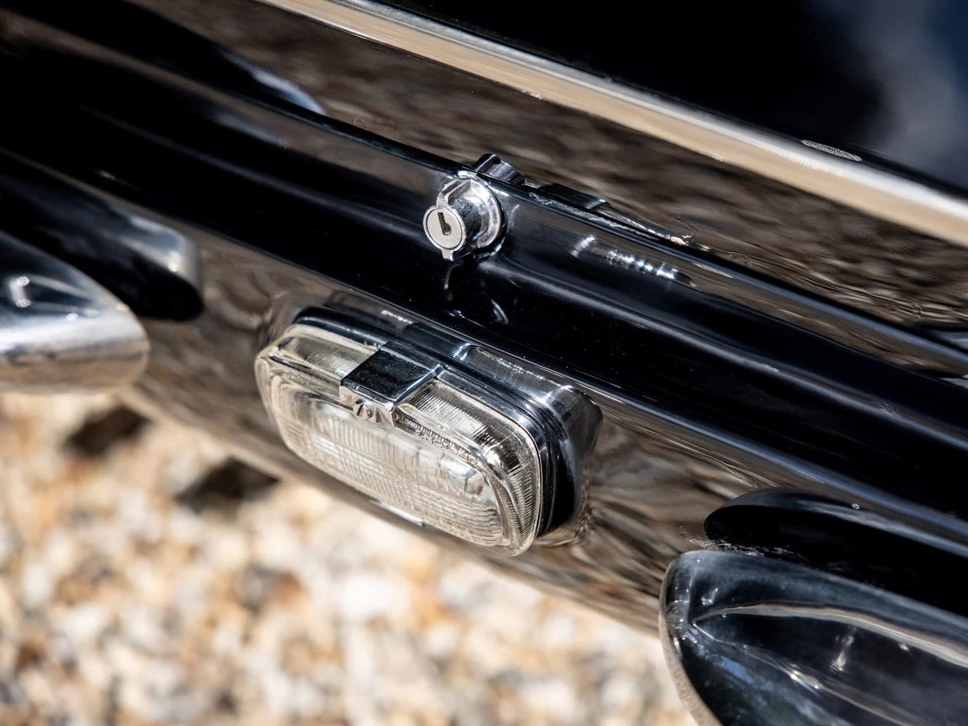 Aston Martin DB6 Vantage 1966 30