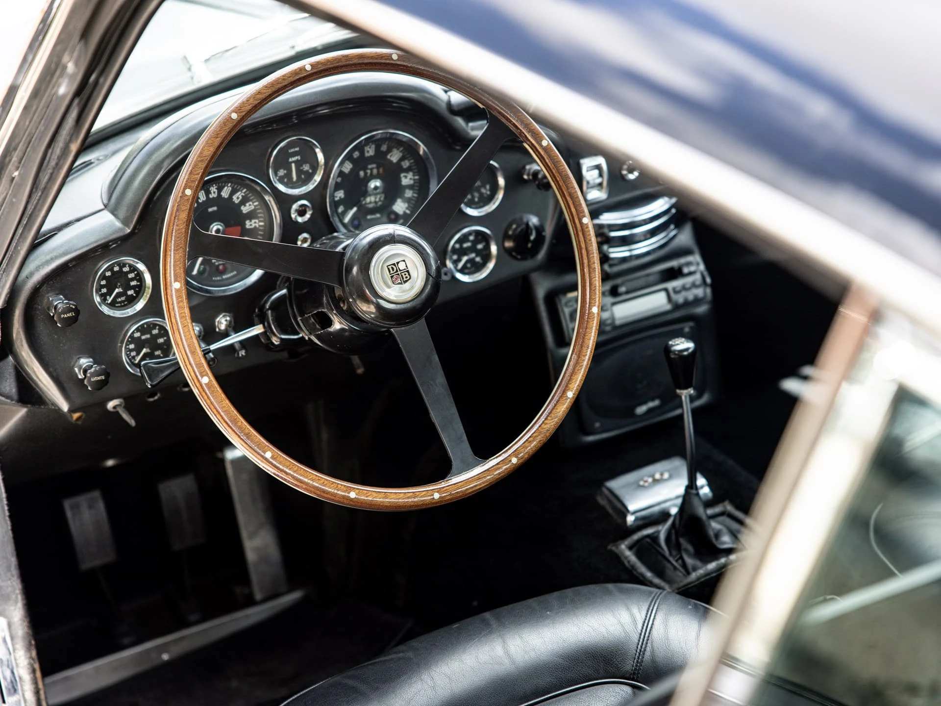 Aston Martin DB6 Vantage 1966 9