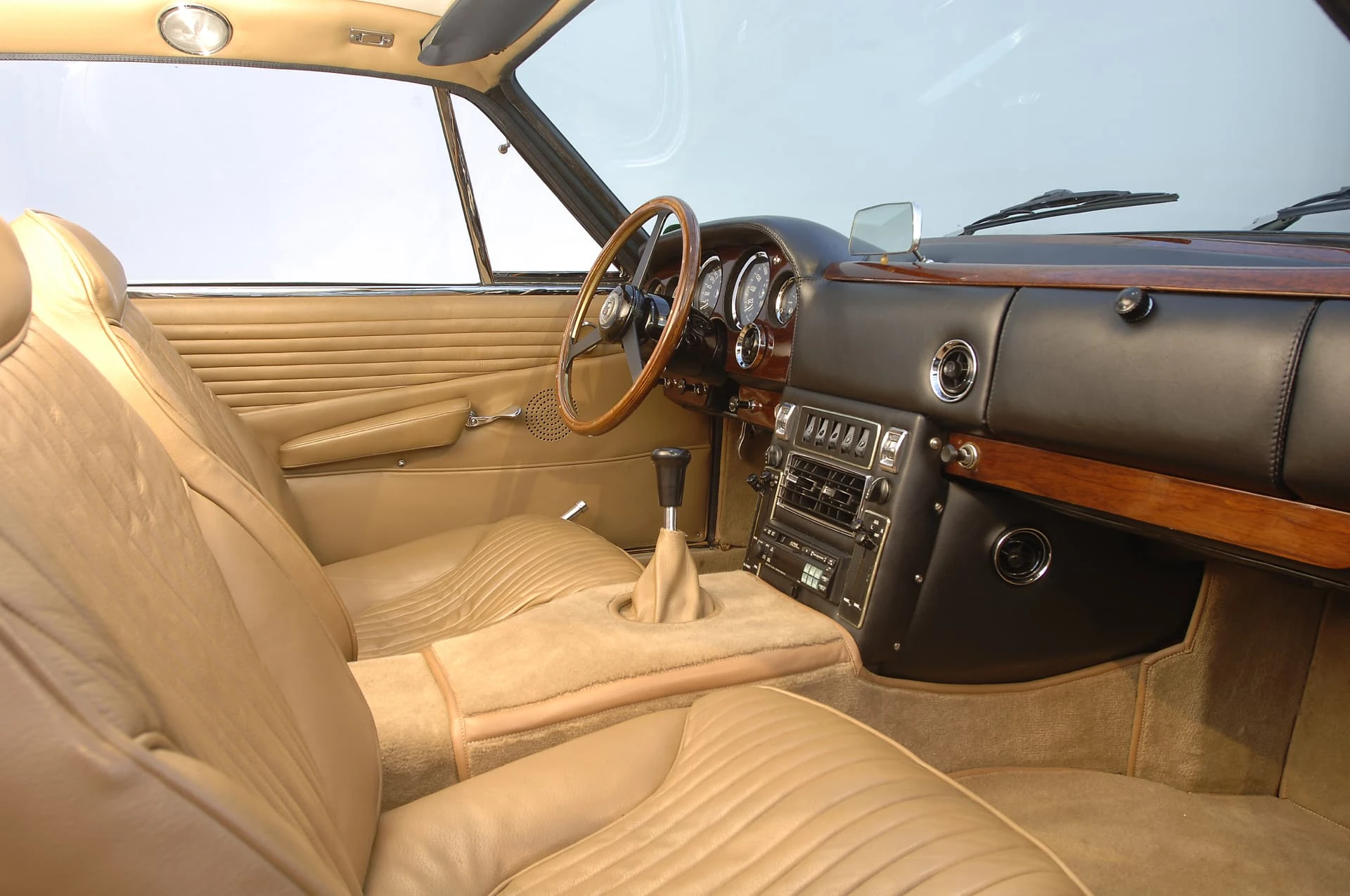 Aston Martin DBSC 266:2:L (Touring) - 1966 8