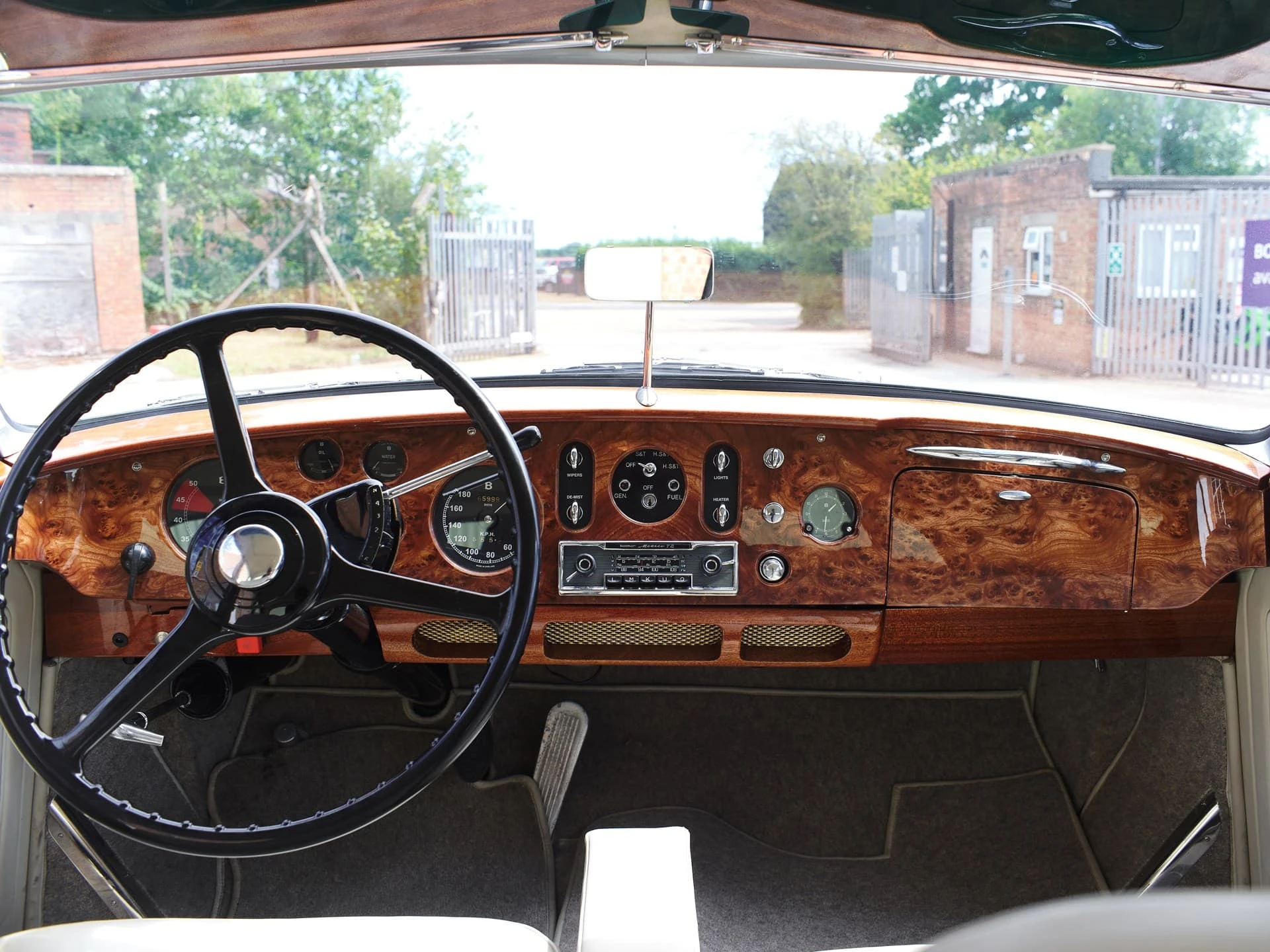 Bentley S1 Continental 'Flying Spur' Sports Saloon (H.J. Mulliner) - 1957 10