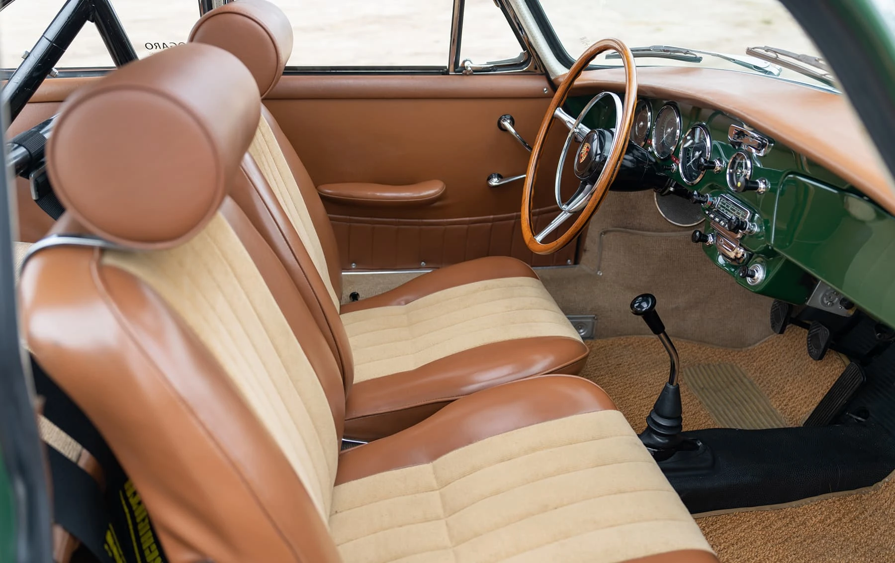 Porsche 356 C Carrera 2 Coupe (Reutter) - 1964 35