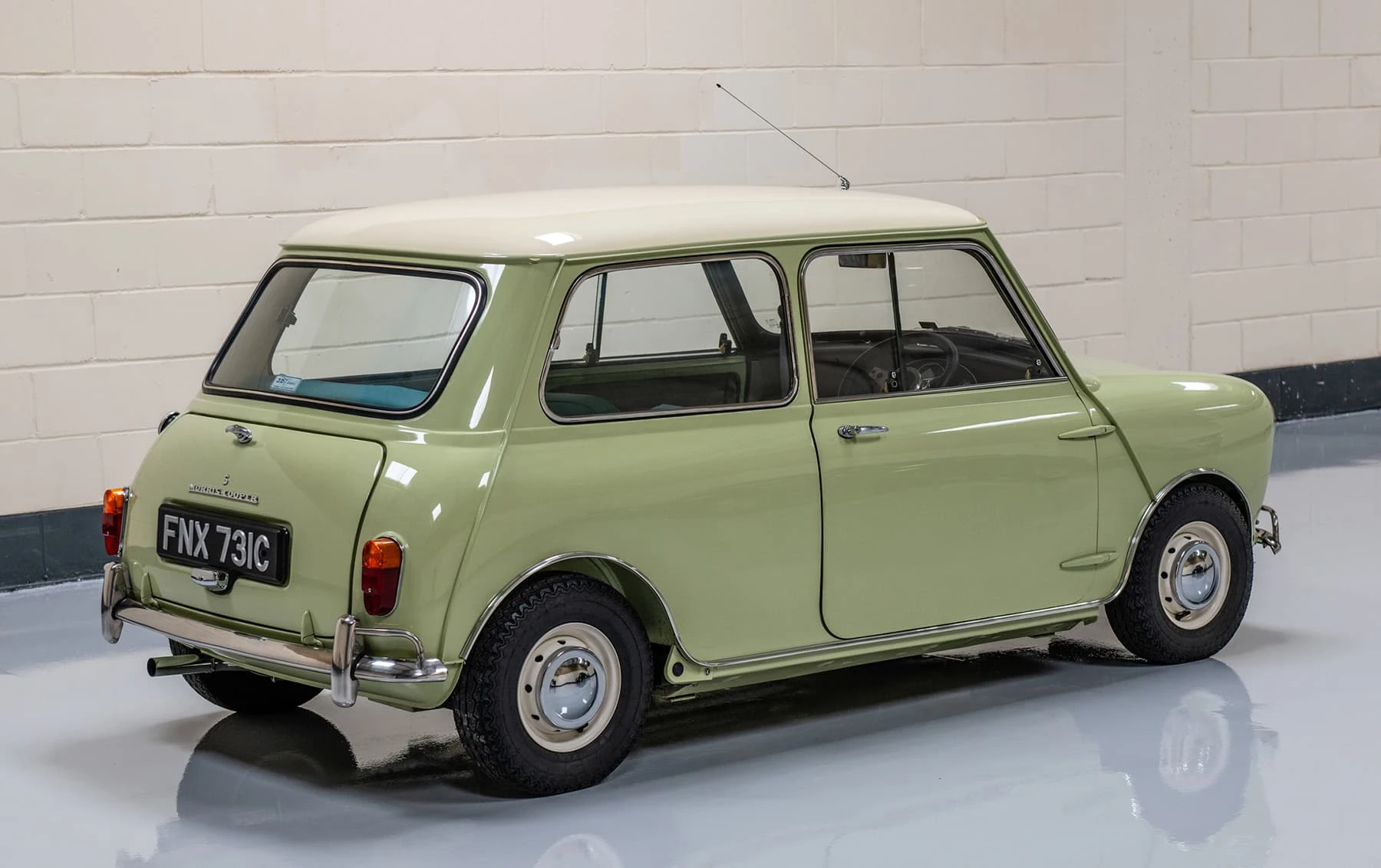 Morris Mini Cooper S - 1965 4