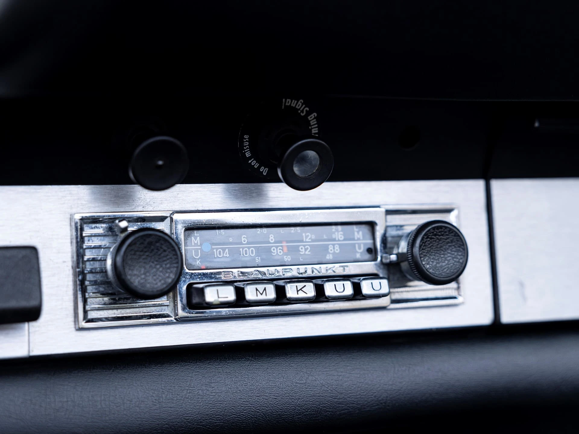 Porsche 911S Soft-Window Targa - 1967 13