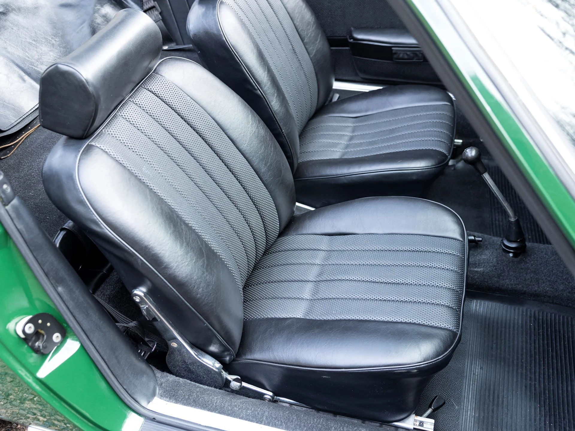 Porsche 911S Soft-Window Targa - 1967 18