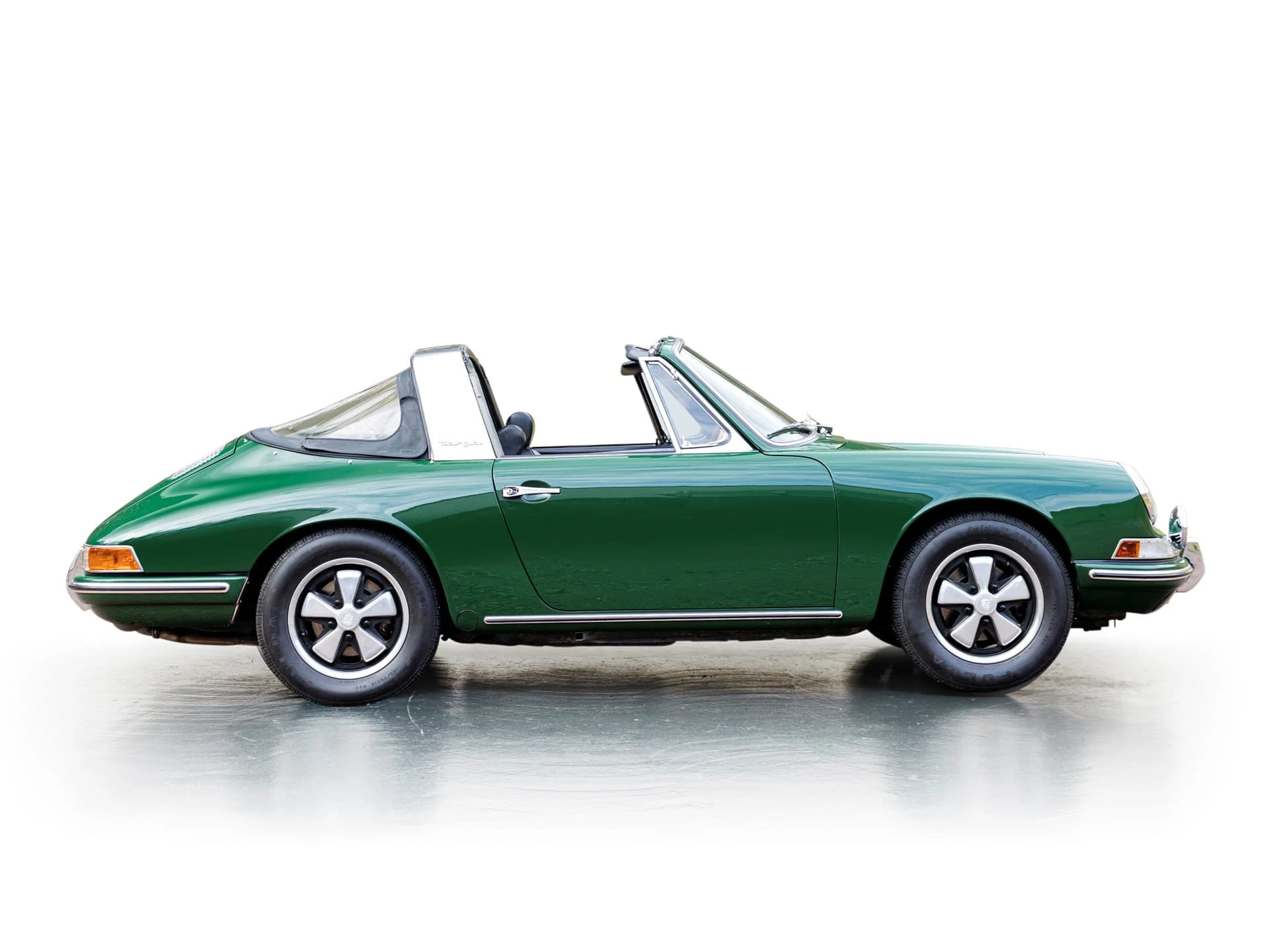 Porsche 911S Soft-Window Targa - 1967 5