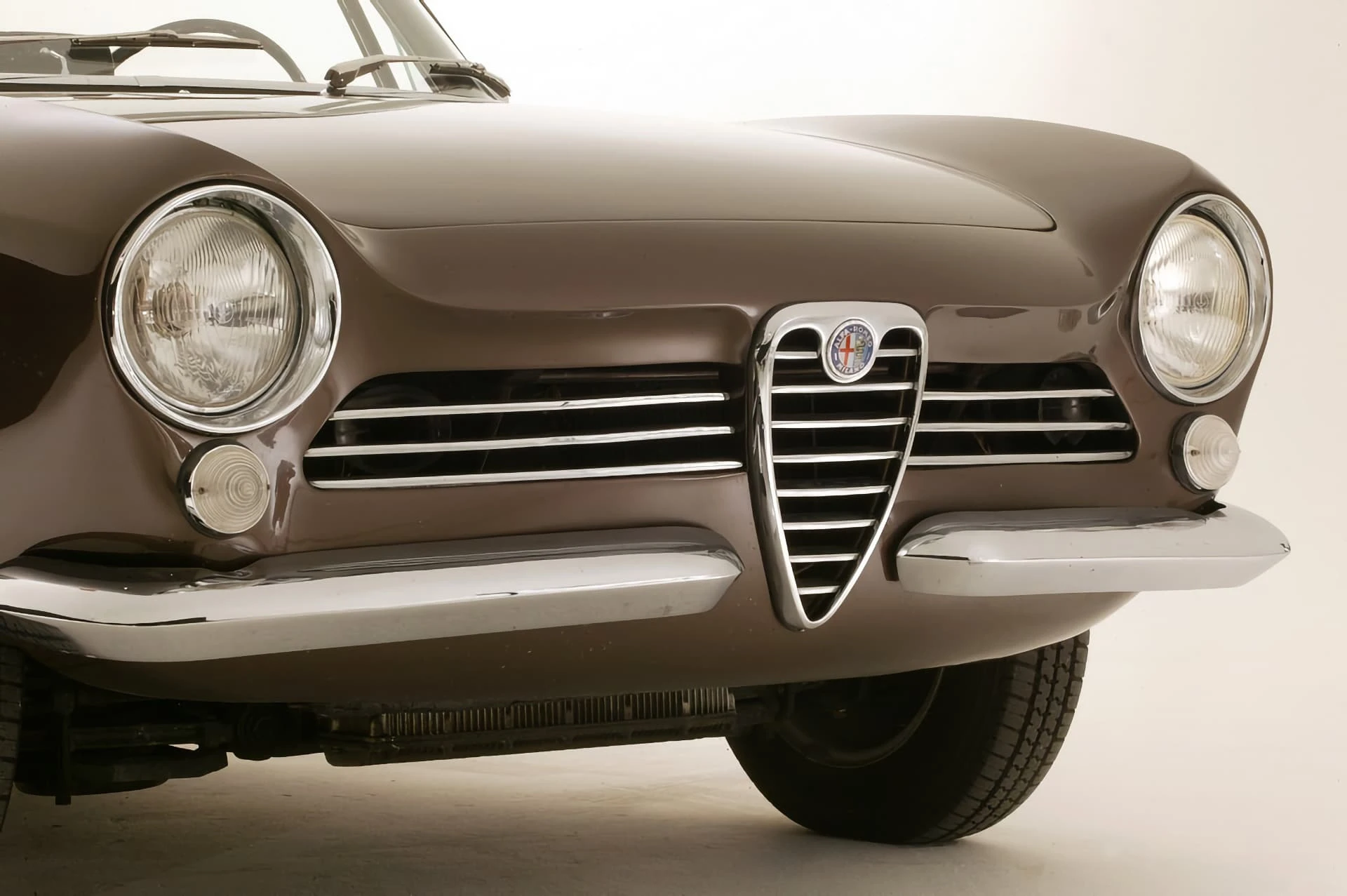 Alfa Romeo Giulia GT Spider Bertone 1962 13