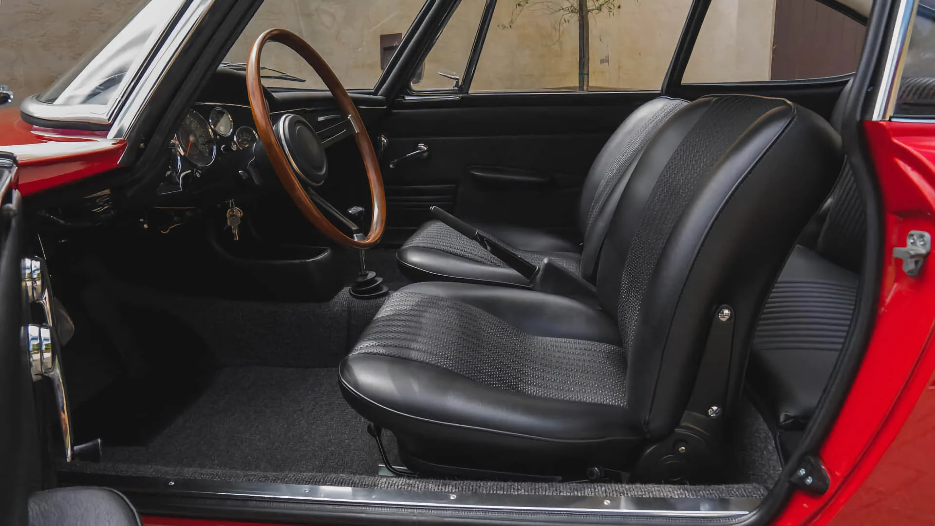 BMW 1600 GT Frua 1967 14