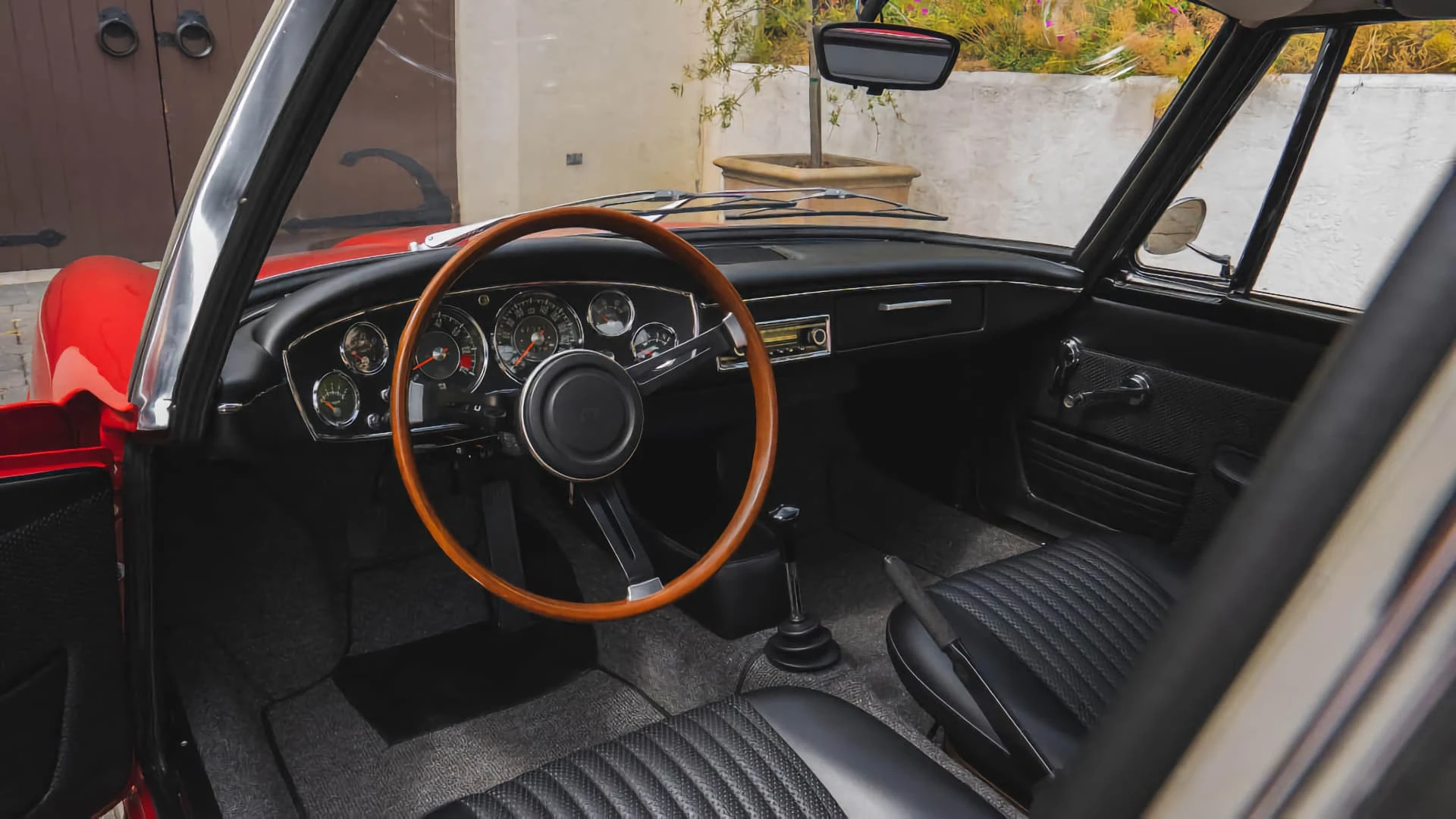 BMW 1600 GT Frua 1967 15