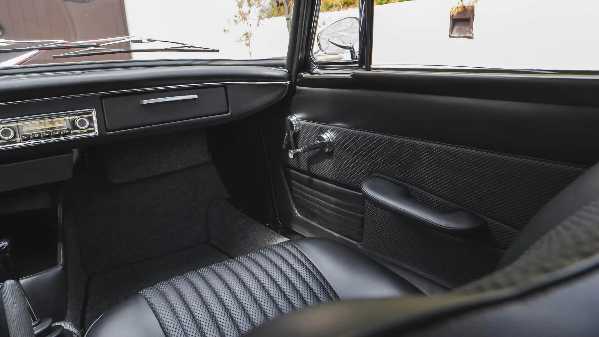 BMW 1600 GT Frua 1967 19