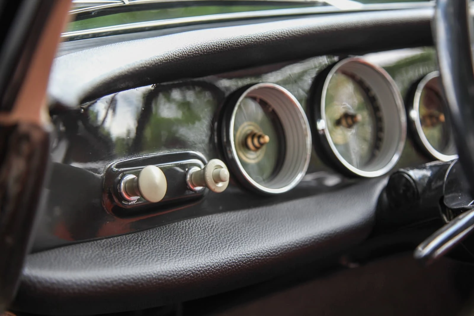 Volkswagen Type 34 Karmann Ghia 1965 075