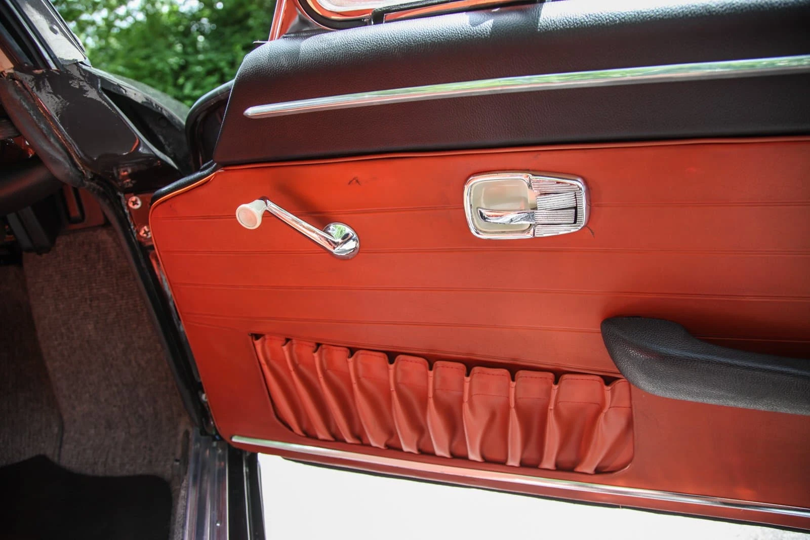 Volkswagen Type 34 Karmann Ghia 1965 101