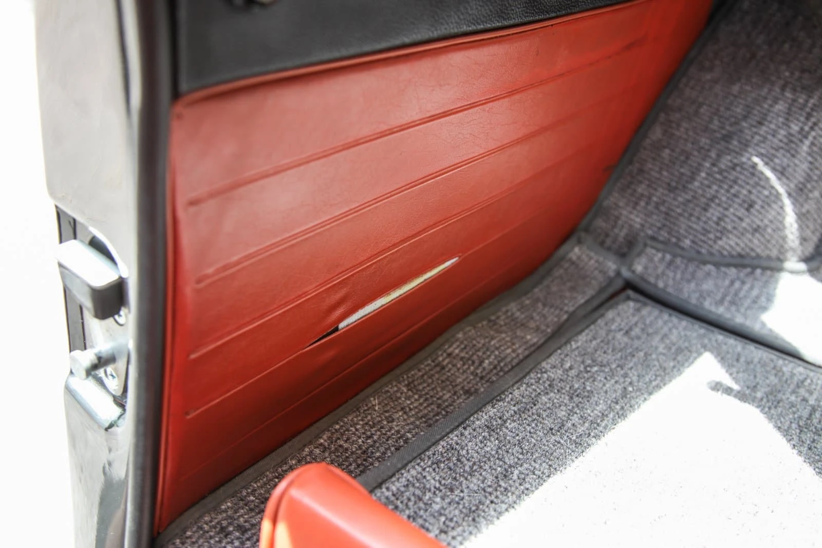 Volkswagen Type 34 Karmann Ghia 1965 110