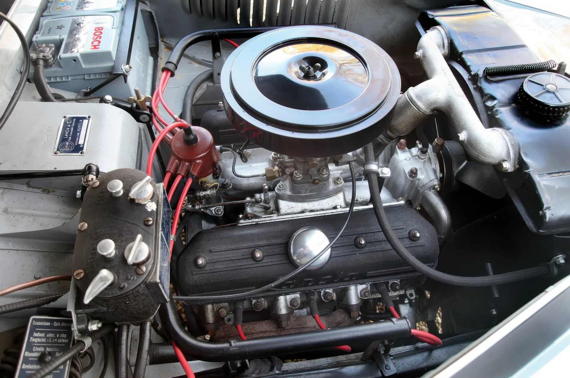 Lancia-Aurelia-B53-coupe-Allemano-1952-34