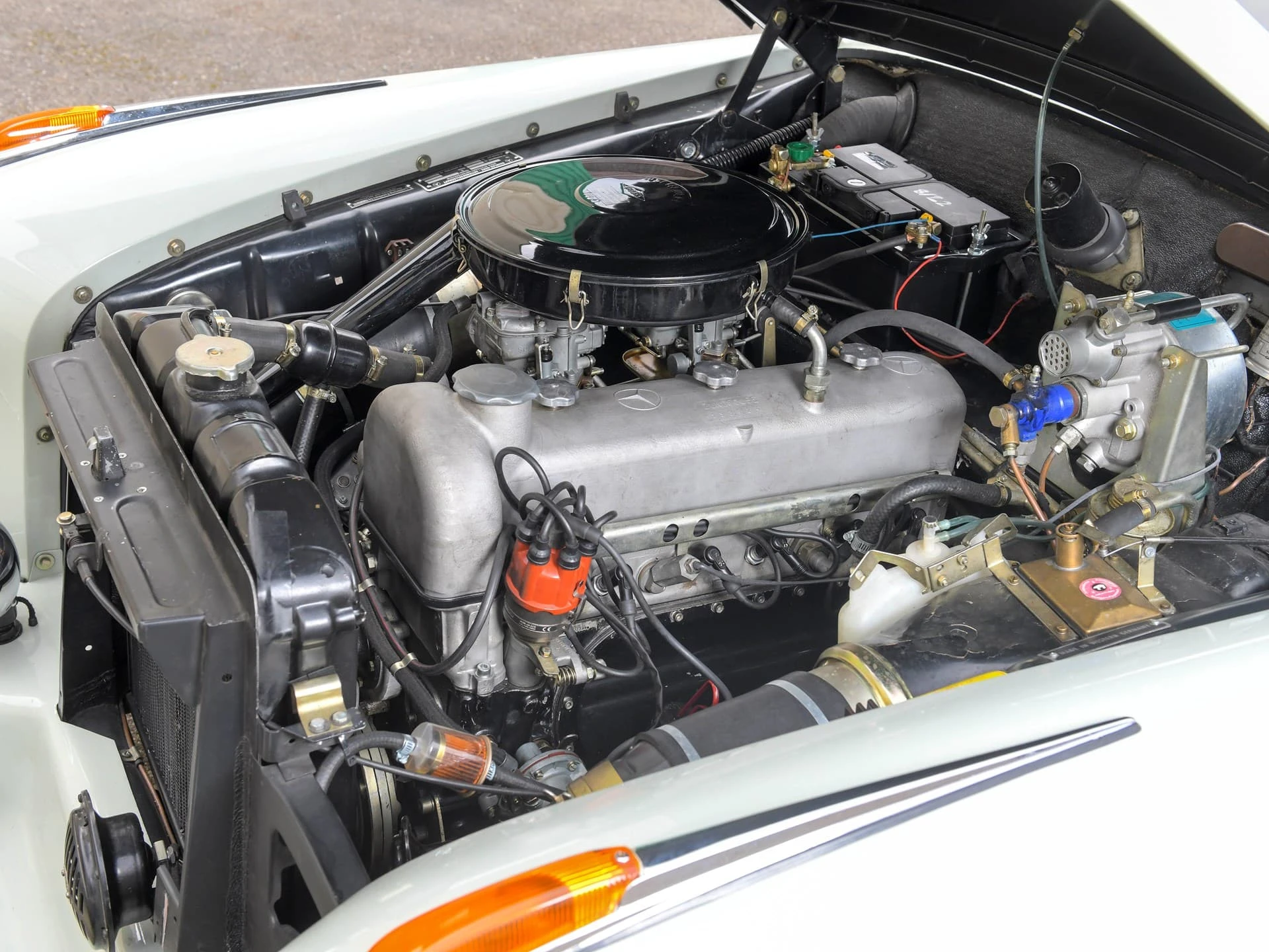 Mercedes-Benz 220 S Cabriolet - 1957 3