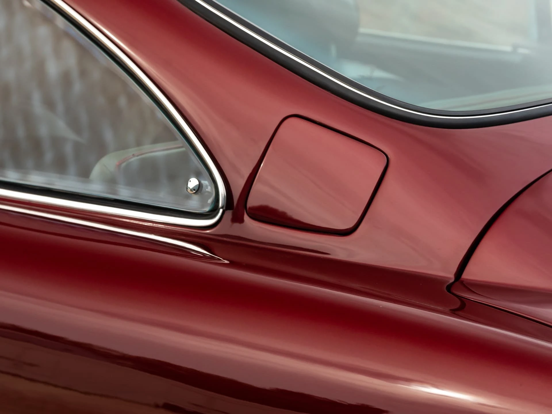 Aston Martin DB4 'Special Series Engine' Series IV (Touring) - 1962 187