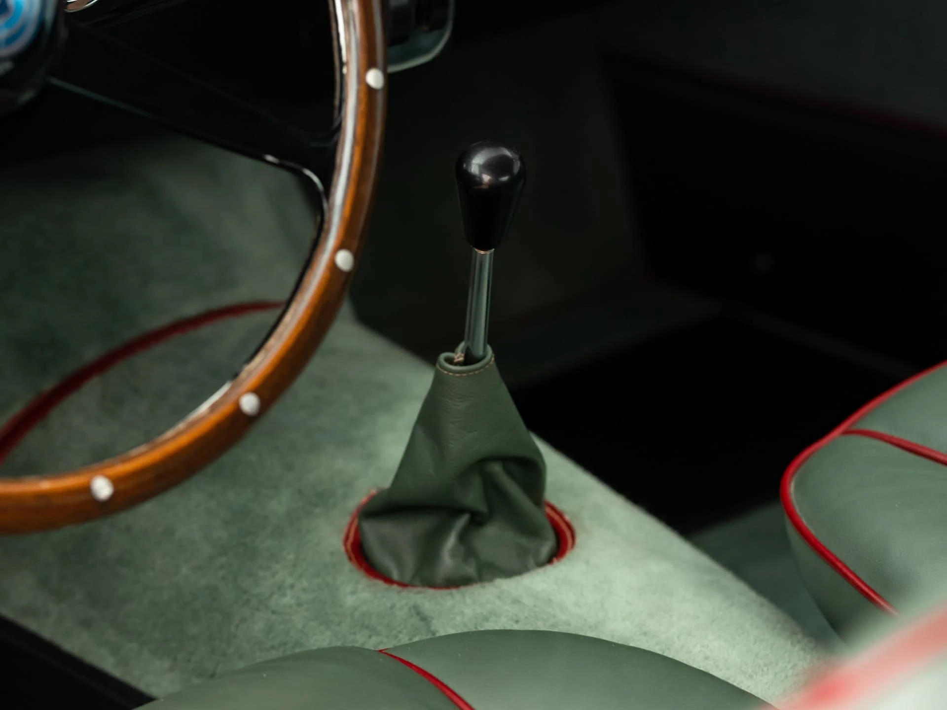 Aston Martin DB4 'Special Series Engine' Series IV (Touring) - 1962 41