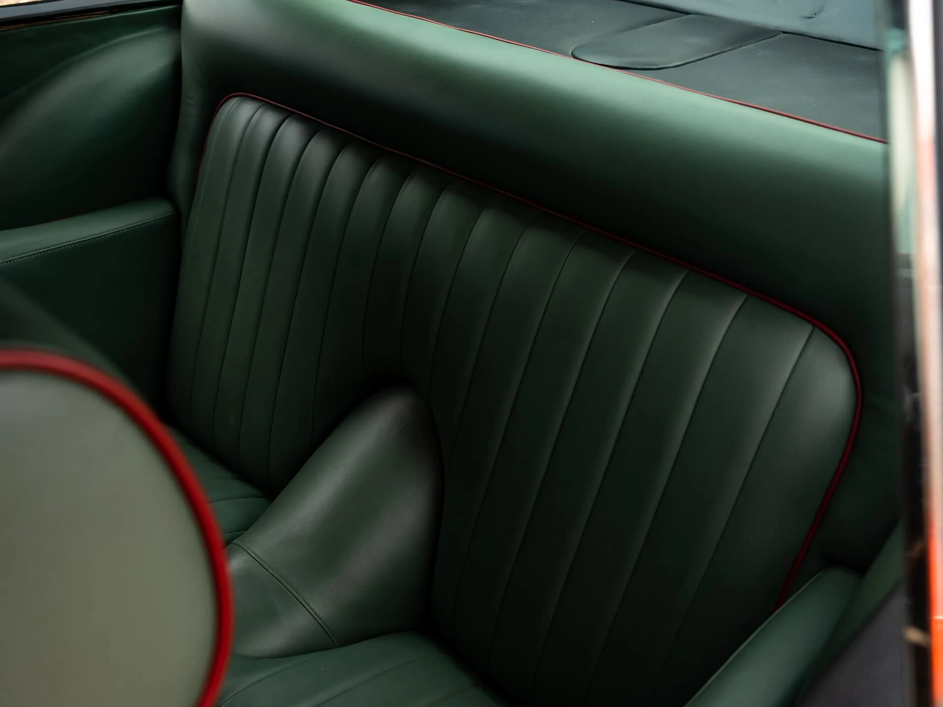 Aston Martin DB4 'Special Series Engine' Series IV (Touring) - 1962 42