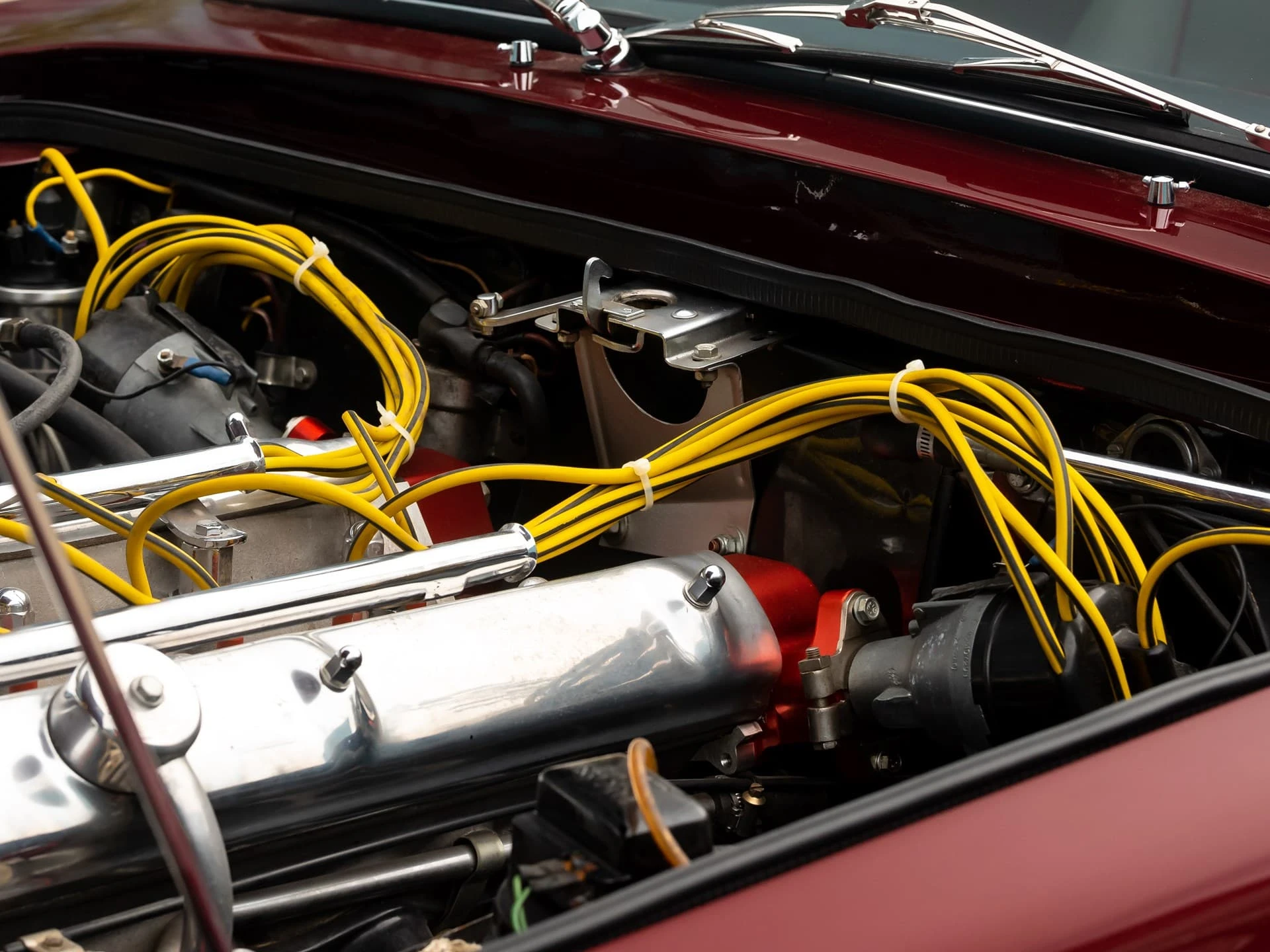 Aston Martin DB4 'Special Series Engine' Series IV (Touring) - 1962 99