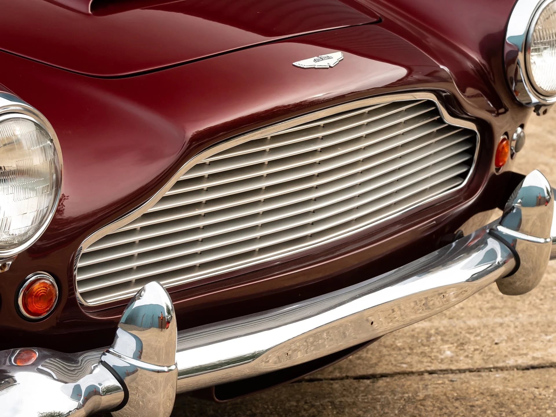 Aston Martin DB4 'Special Series Engine' Series IV (Touring) - 1962 f2