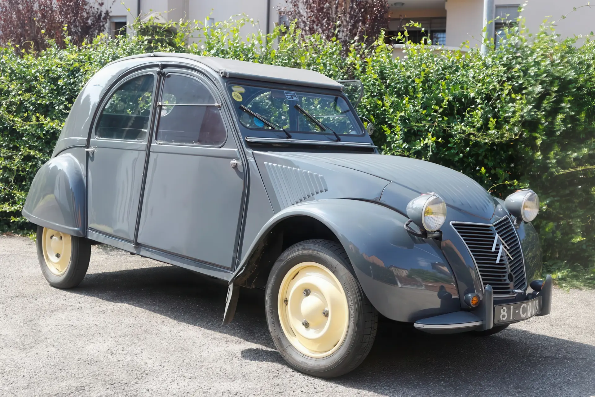 Citroën 2 CV - 1951-04
