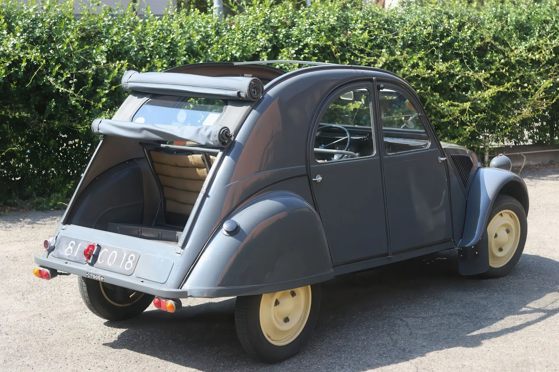 Citroën 2 CV - 1951-08