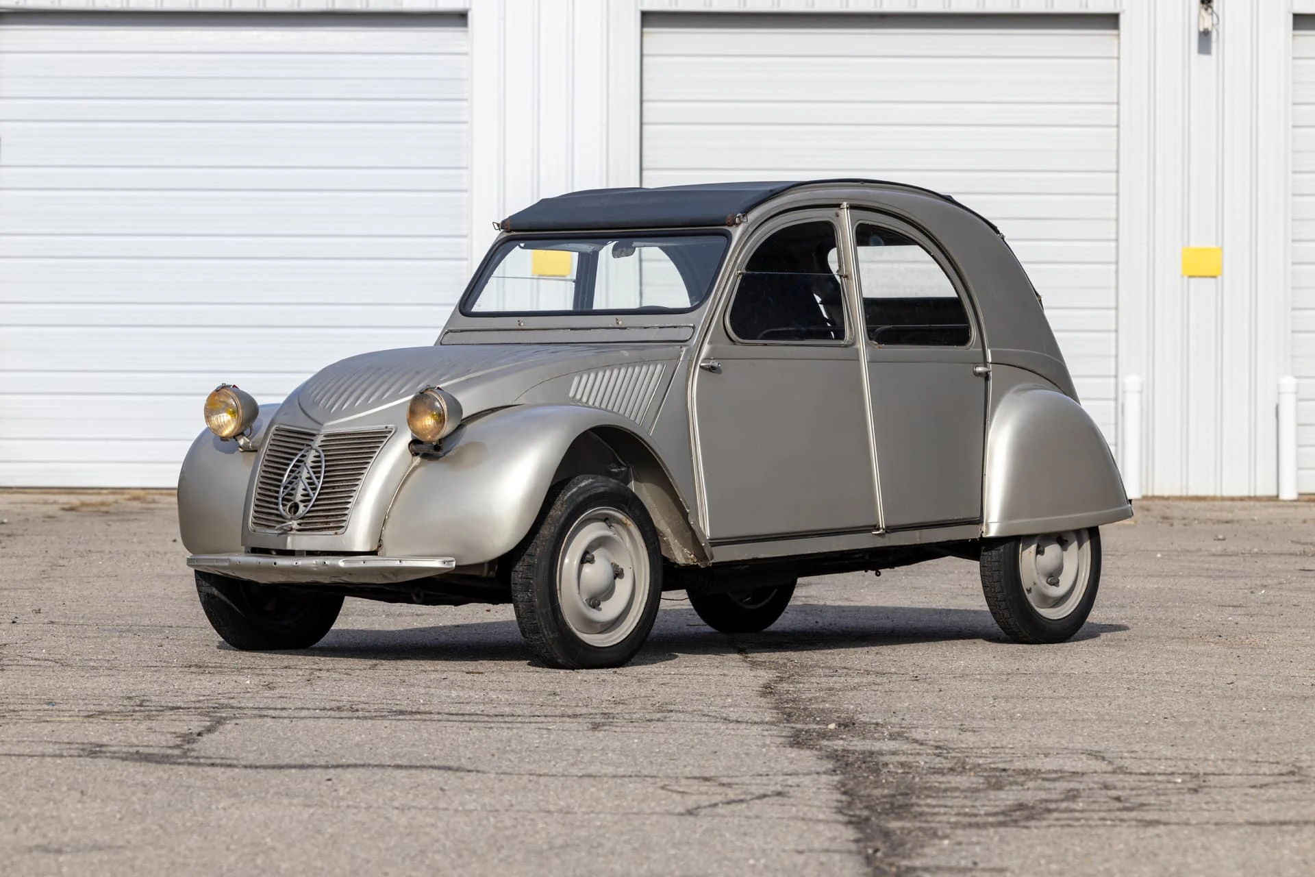 Citroen 2CV 1948 - 01