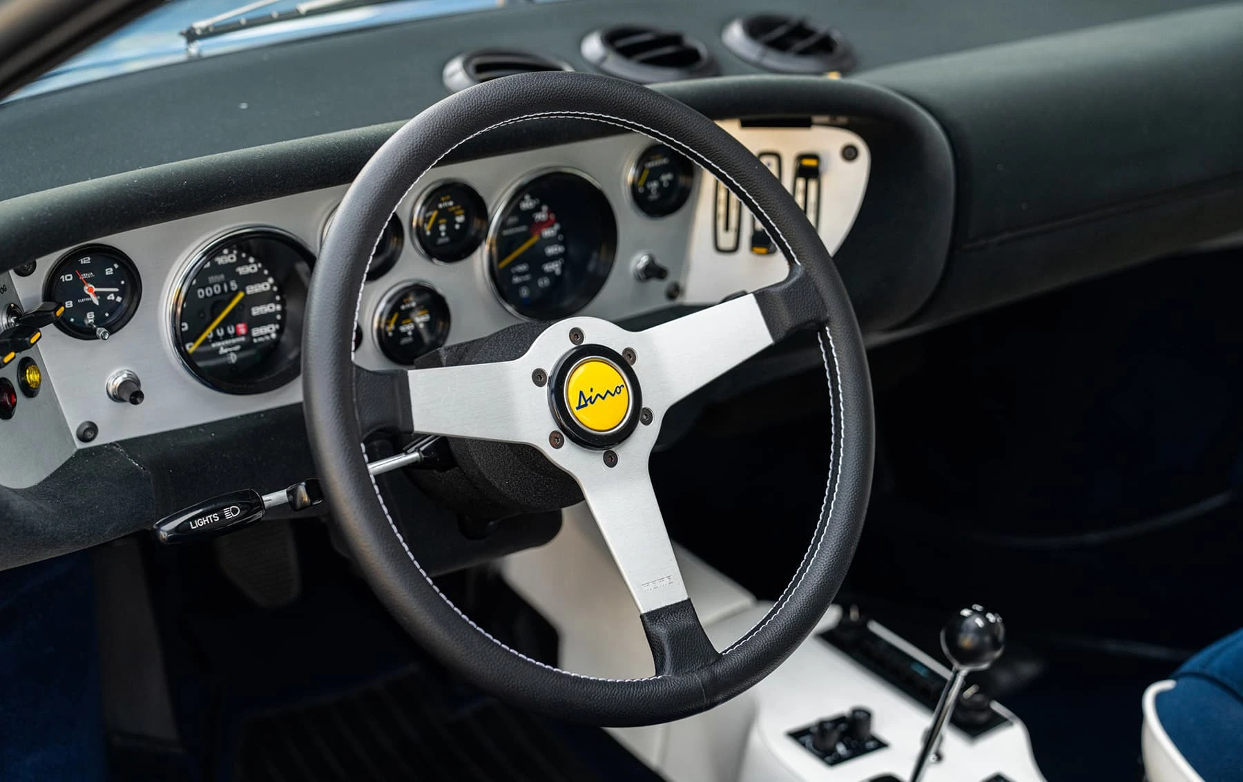 Ferrari Dino 308 GT4 Bertone - 1973 39