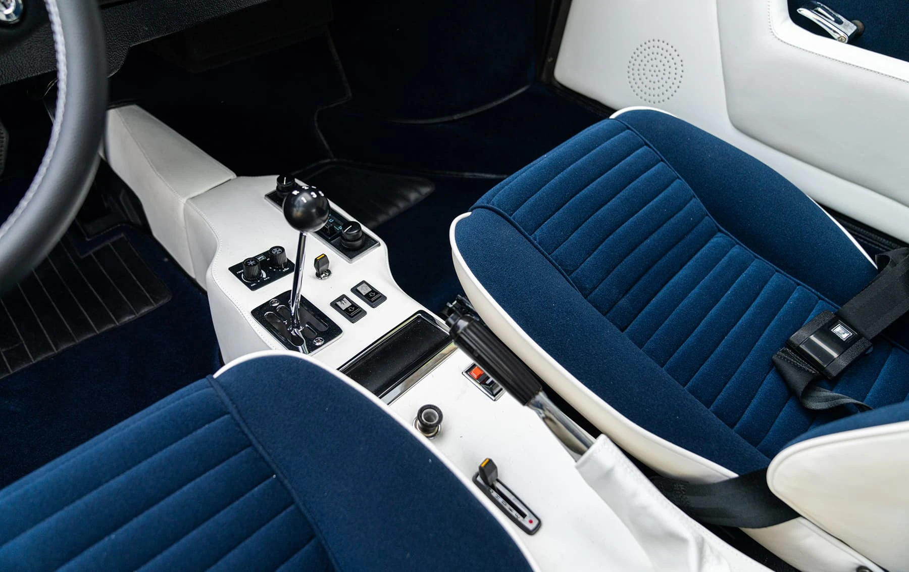 Ferrari Dino 308 GT4 Bertone - 1973 46