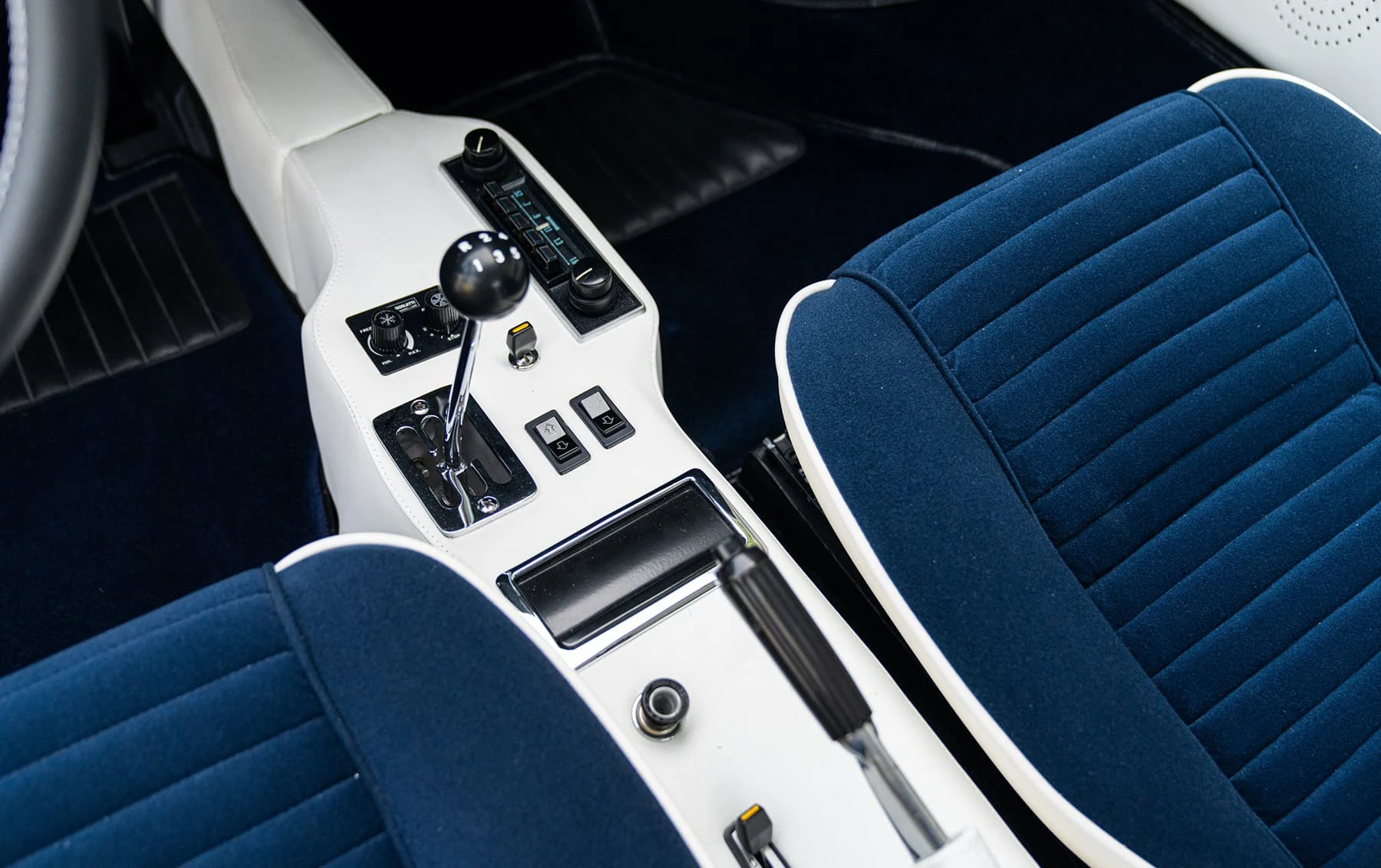 Ferrari Dino 308 GT4 Bertone - 1973 48