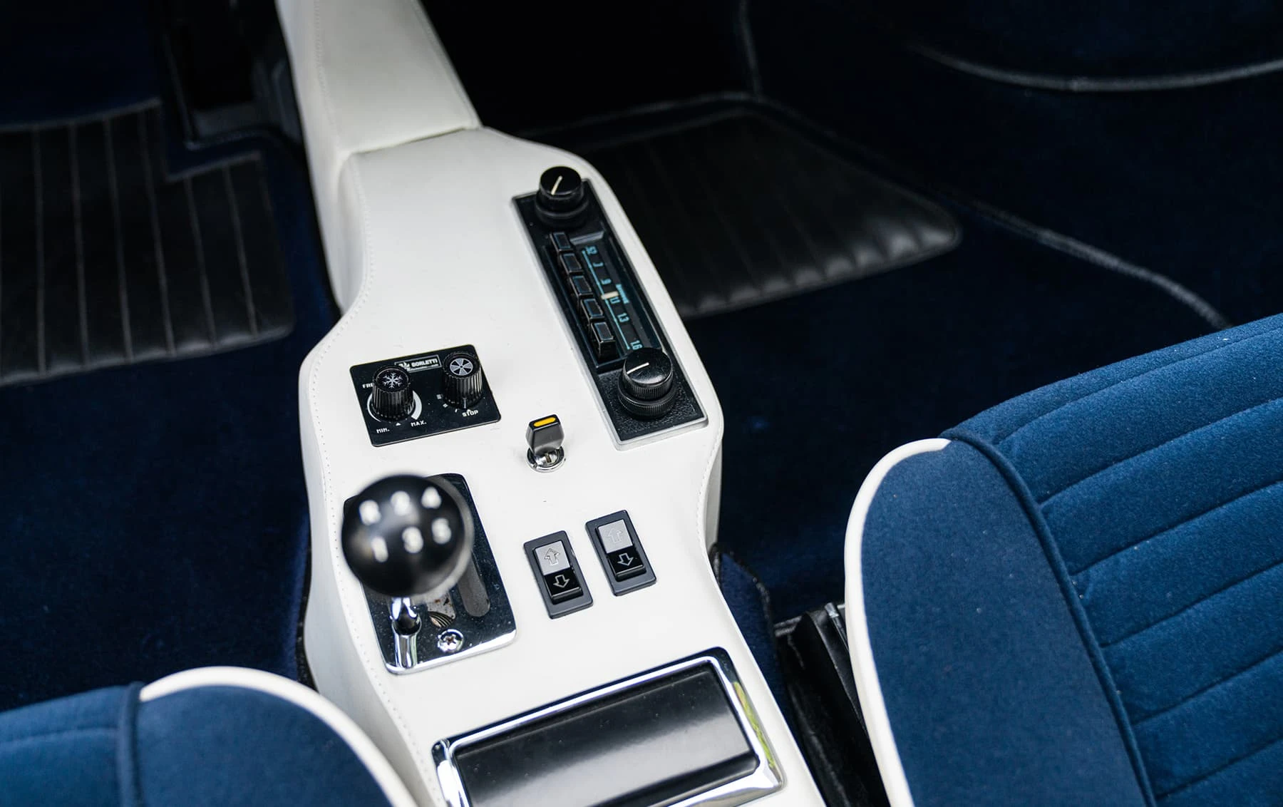 Ferrari Dino 308 GT4 Bertone - 1973 49