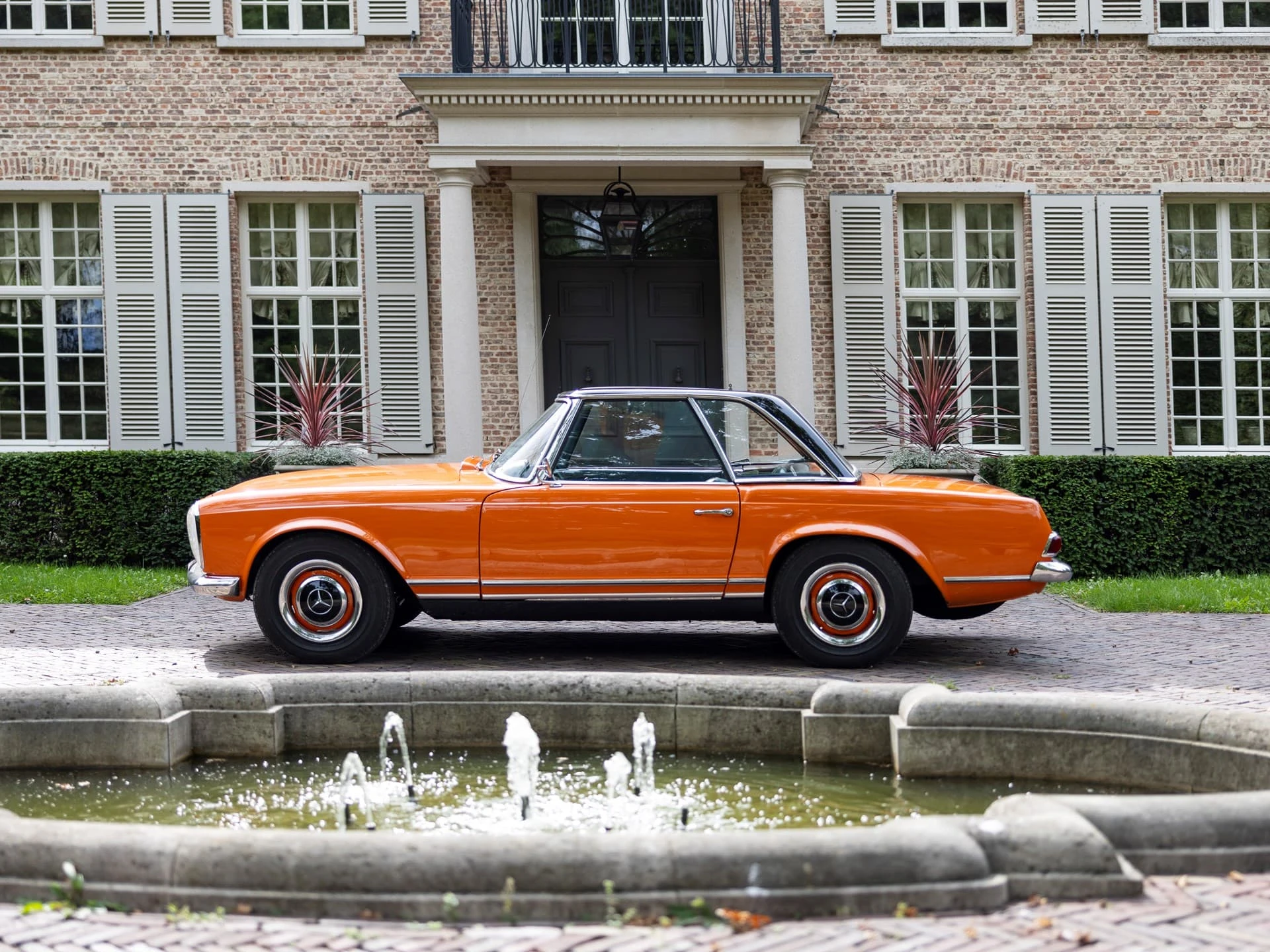 Mercedes-Benz 230 SL Pagode usine - 1963 13