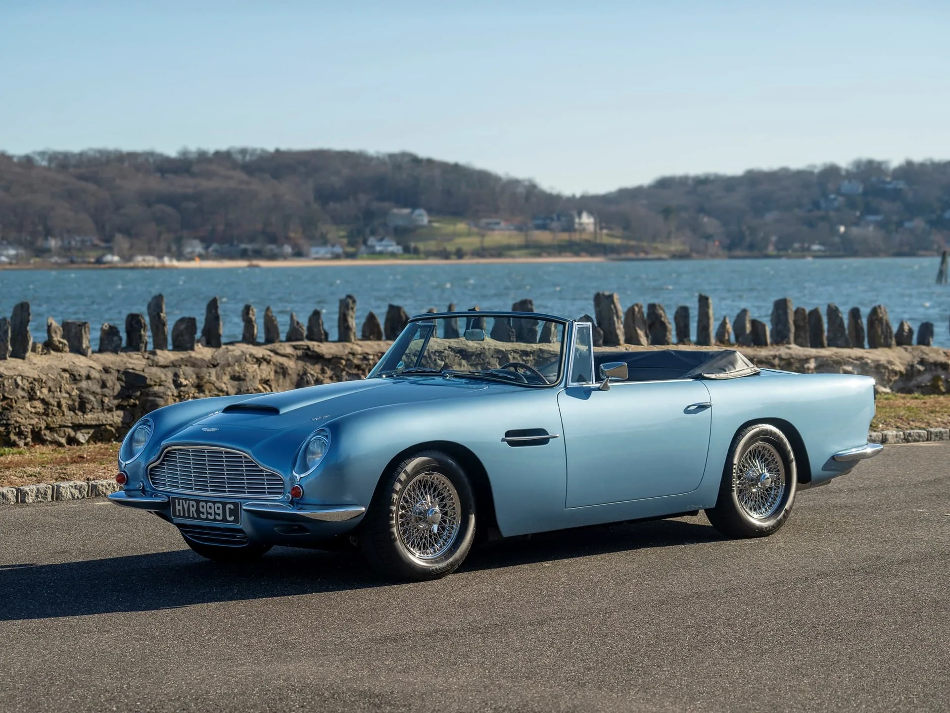 Aston Martin DB Volante - 1965 1