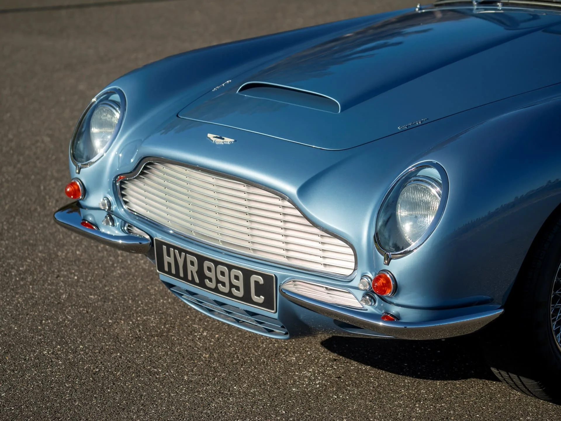 Aston Martin DB Volante - 1965 23
